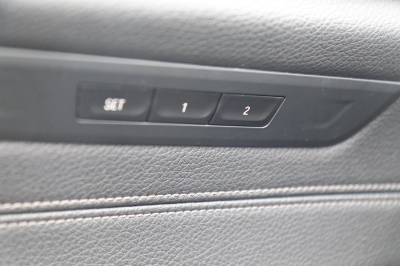 BMW 530 5-serie Touring 530i xDrive High Executive — photo 22