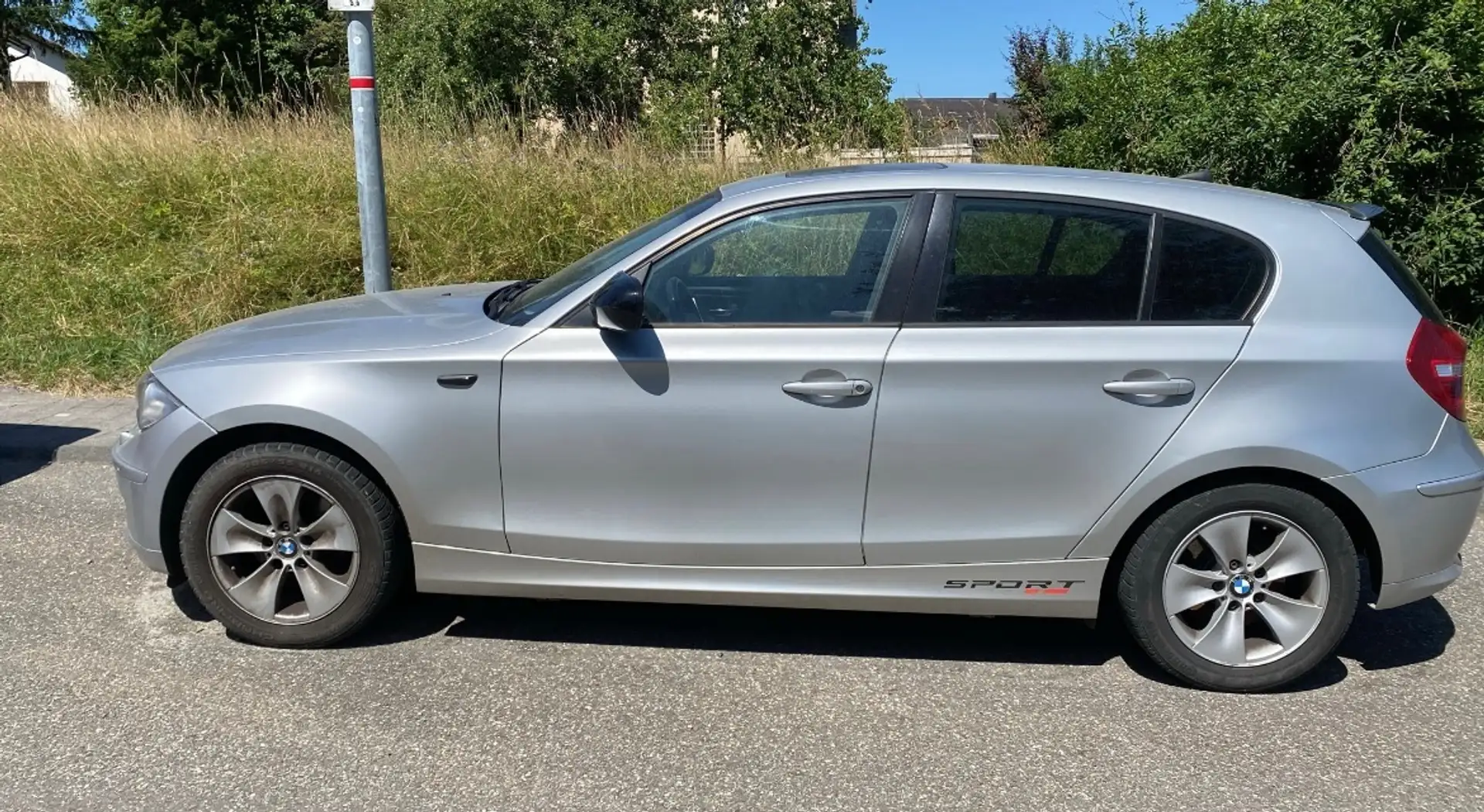 BMW 120 120d DPF Silber - 2