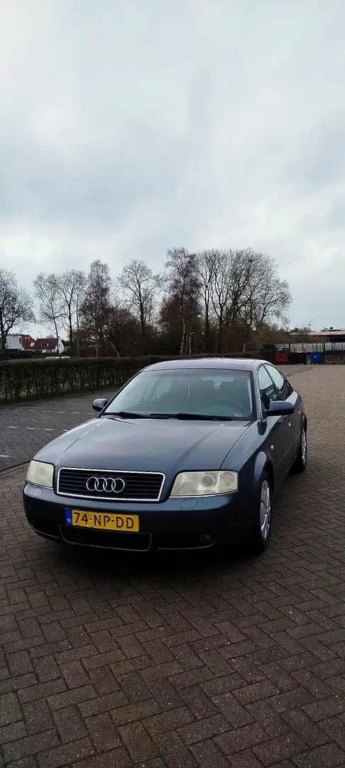 Audi A6 2.4 V6 Pro Line MT Noir - 2