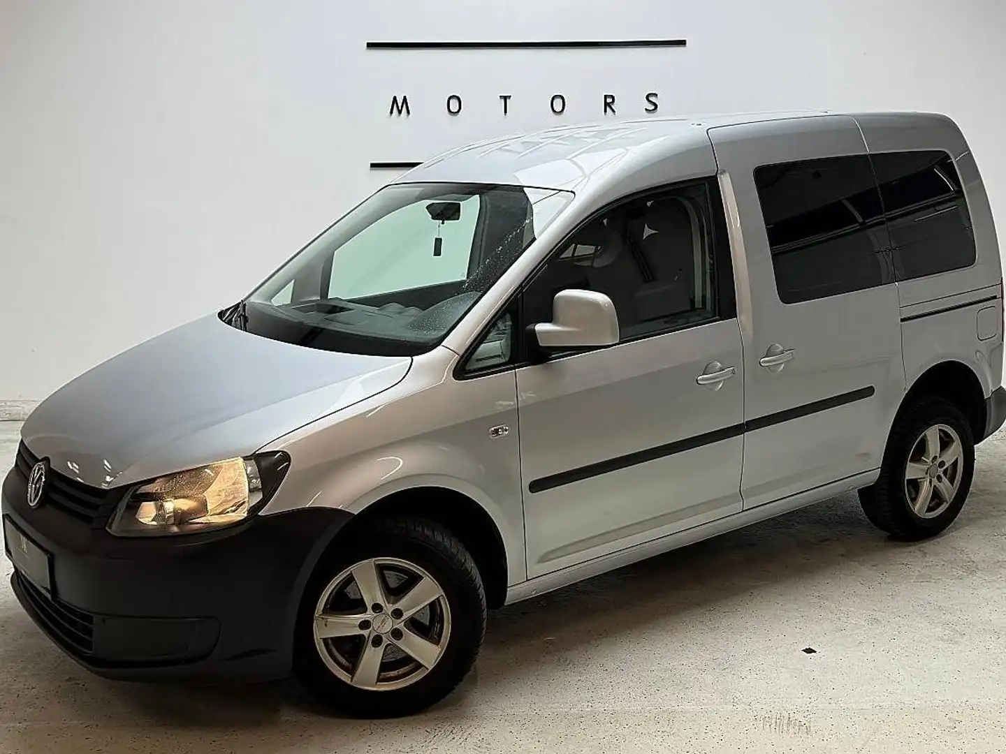 Volkswagen Caddy Trendline 4Motion Grau - 1