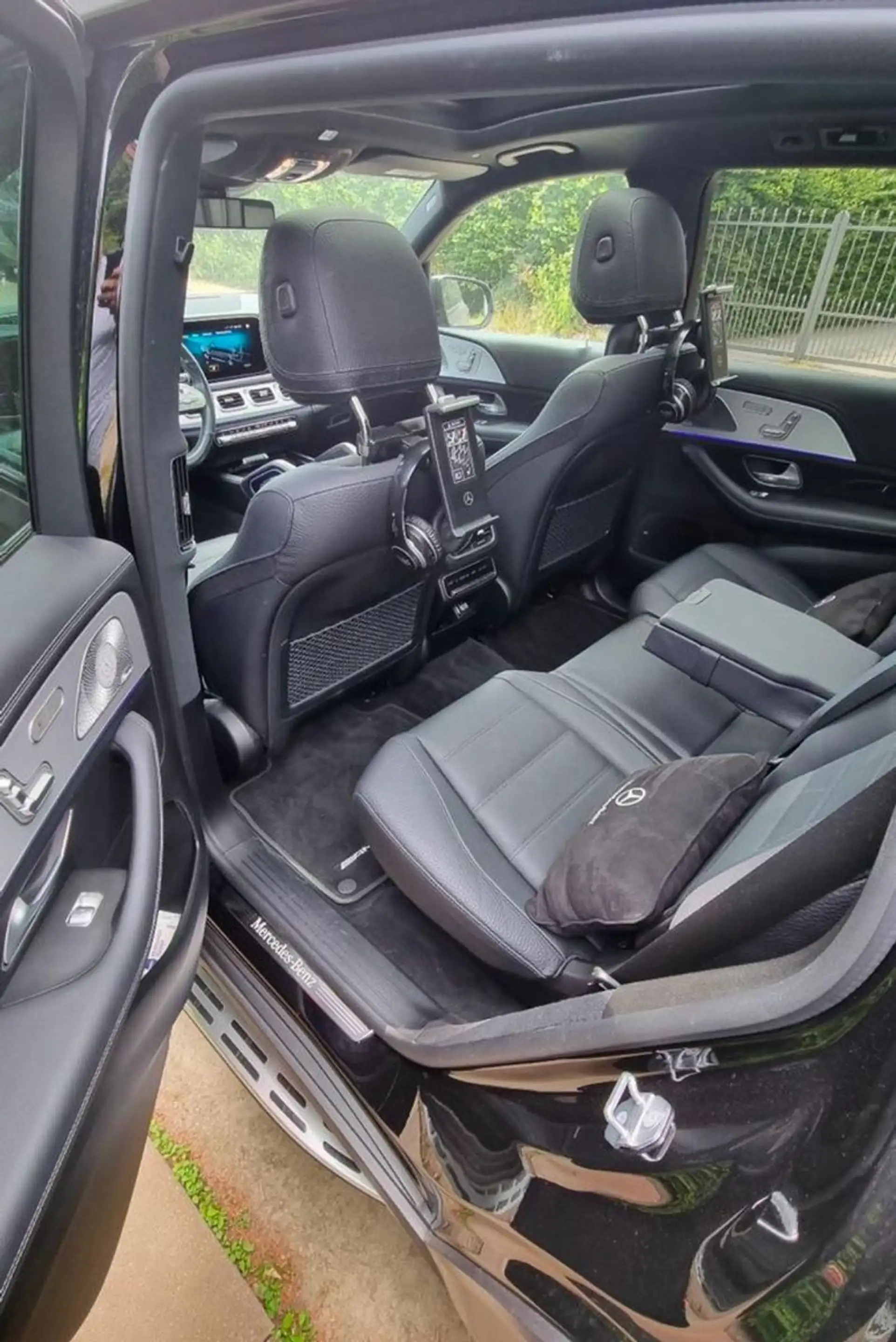 Mercedes-Benz GLS 350 d 4Matic AMG STYLING  SONDERANGEBOT — photo 13