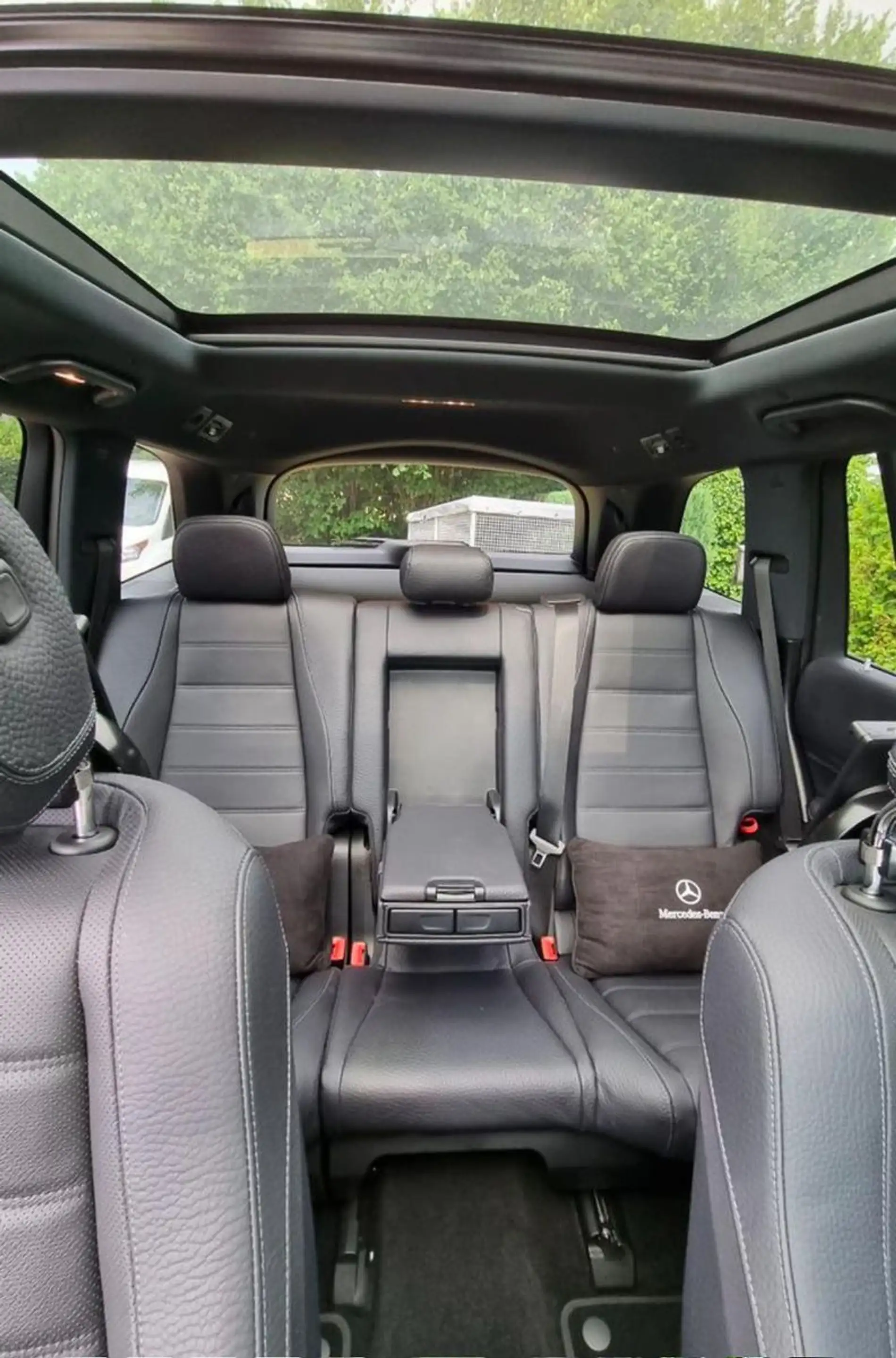 Mercedes-Benz GLS 350 d 4Matic AMG STYLING  SONDERANGEBOT — photo 11