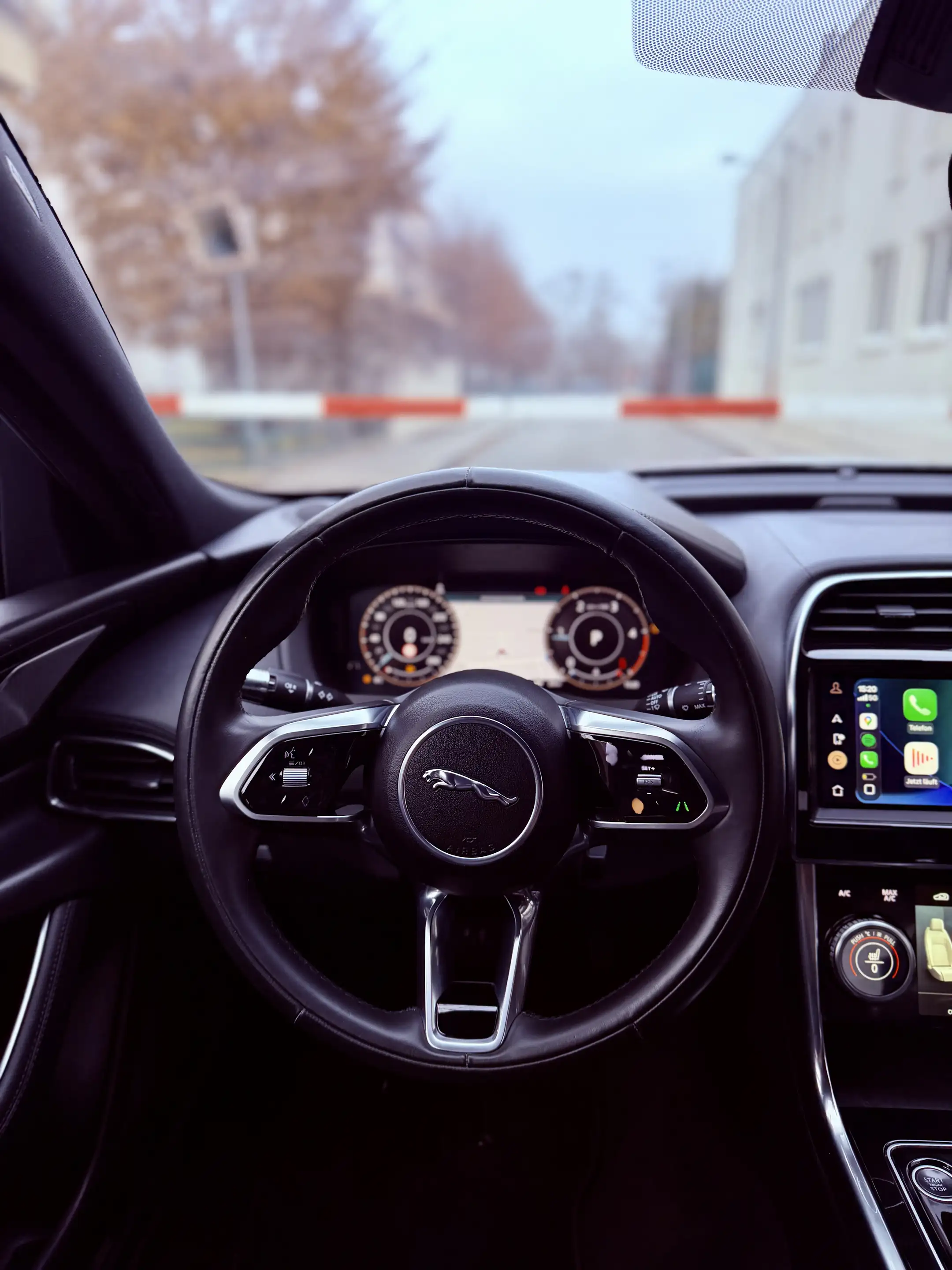 Jaguar XE D200 AWD HSE Aut. — photo 14