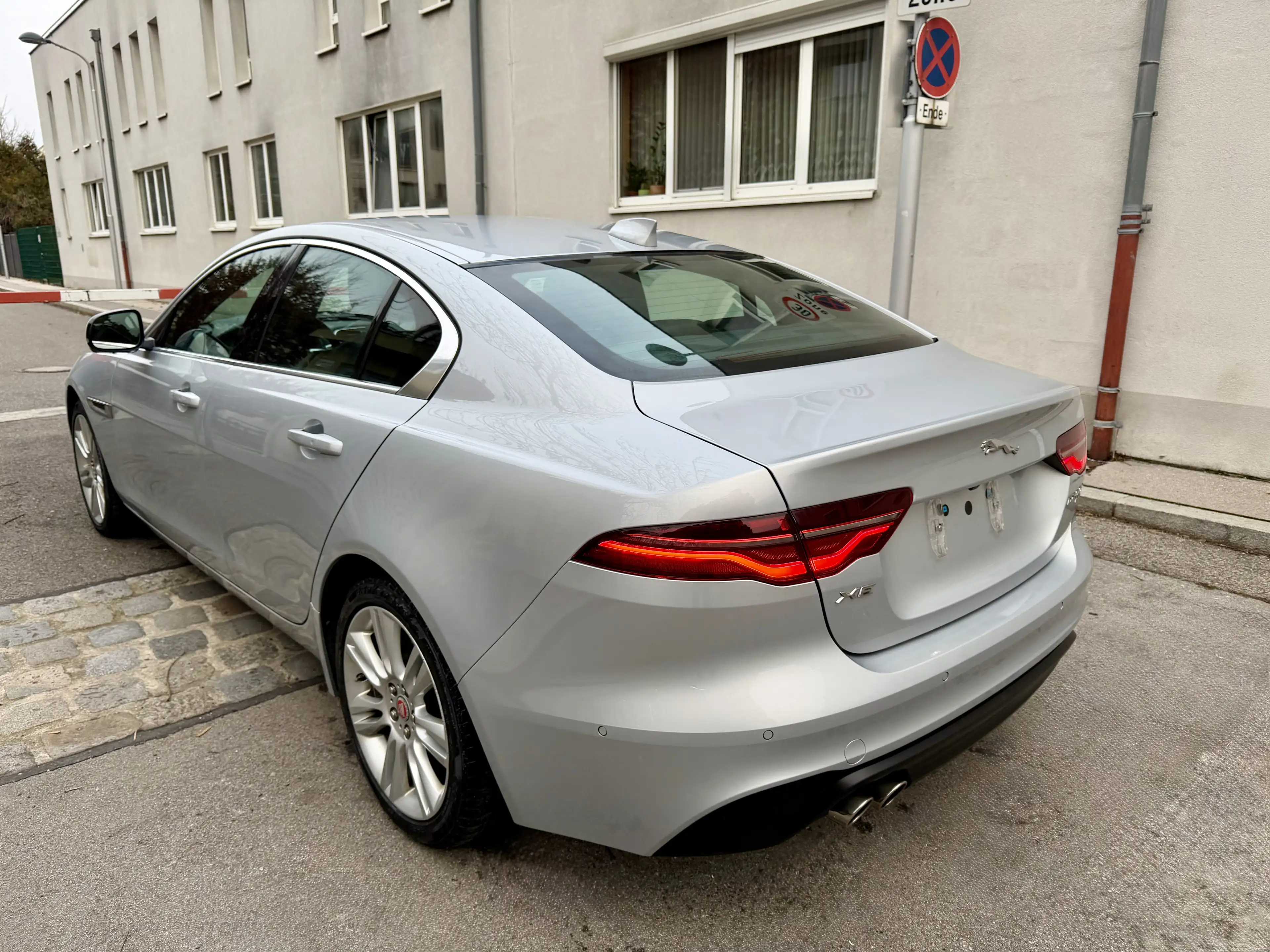 Jaguar XE D200 AWD HSE Aut. — photo 5