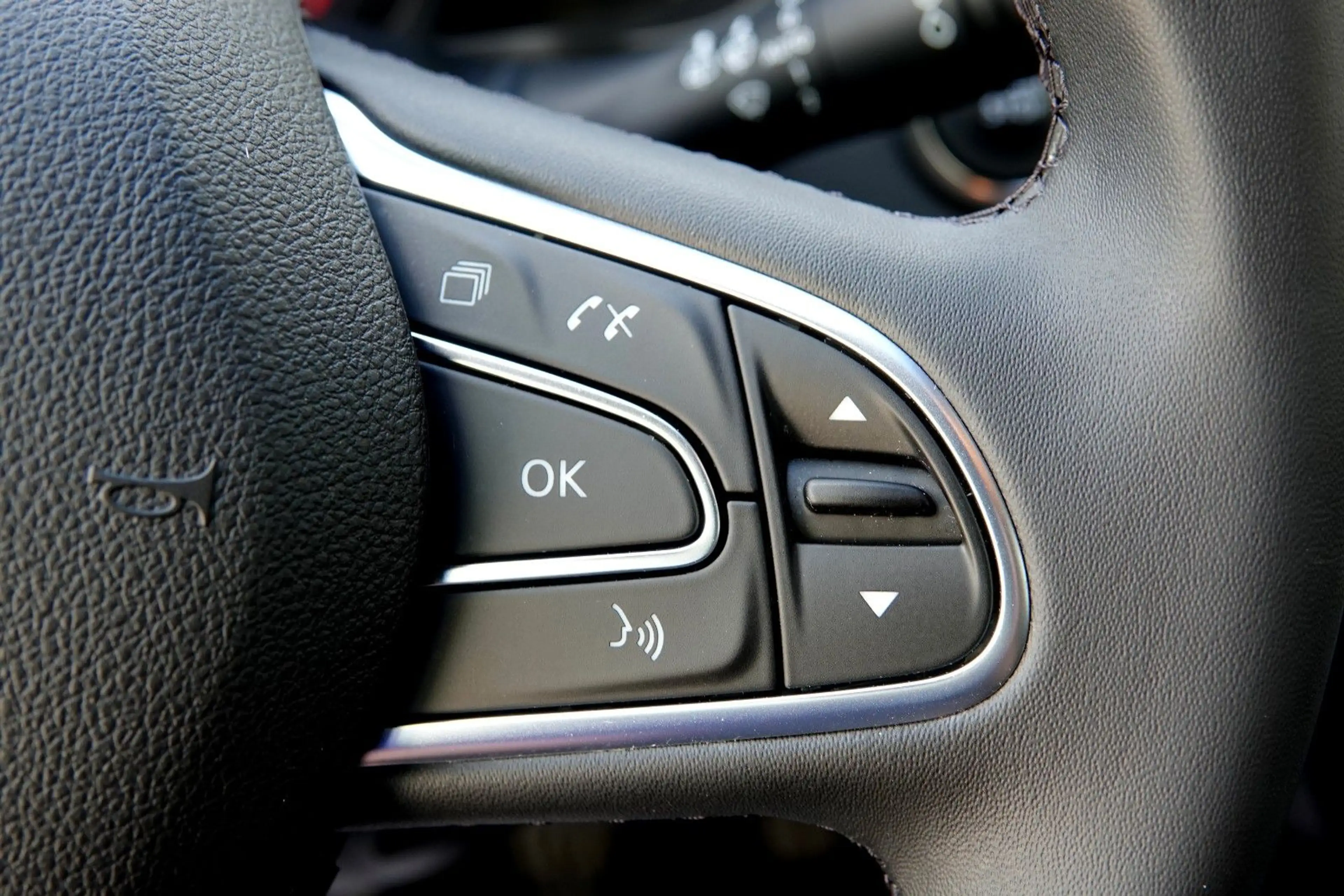 Renault Kadjar 1.3 TCe 160 *LIMITED DELUXE* FULL LED*KAM — photo 14