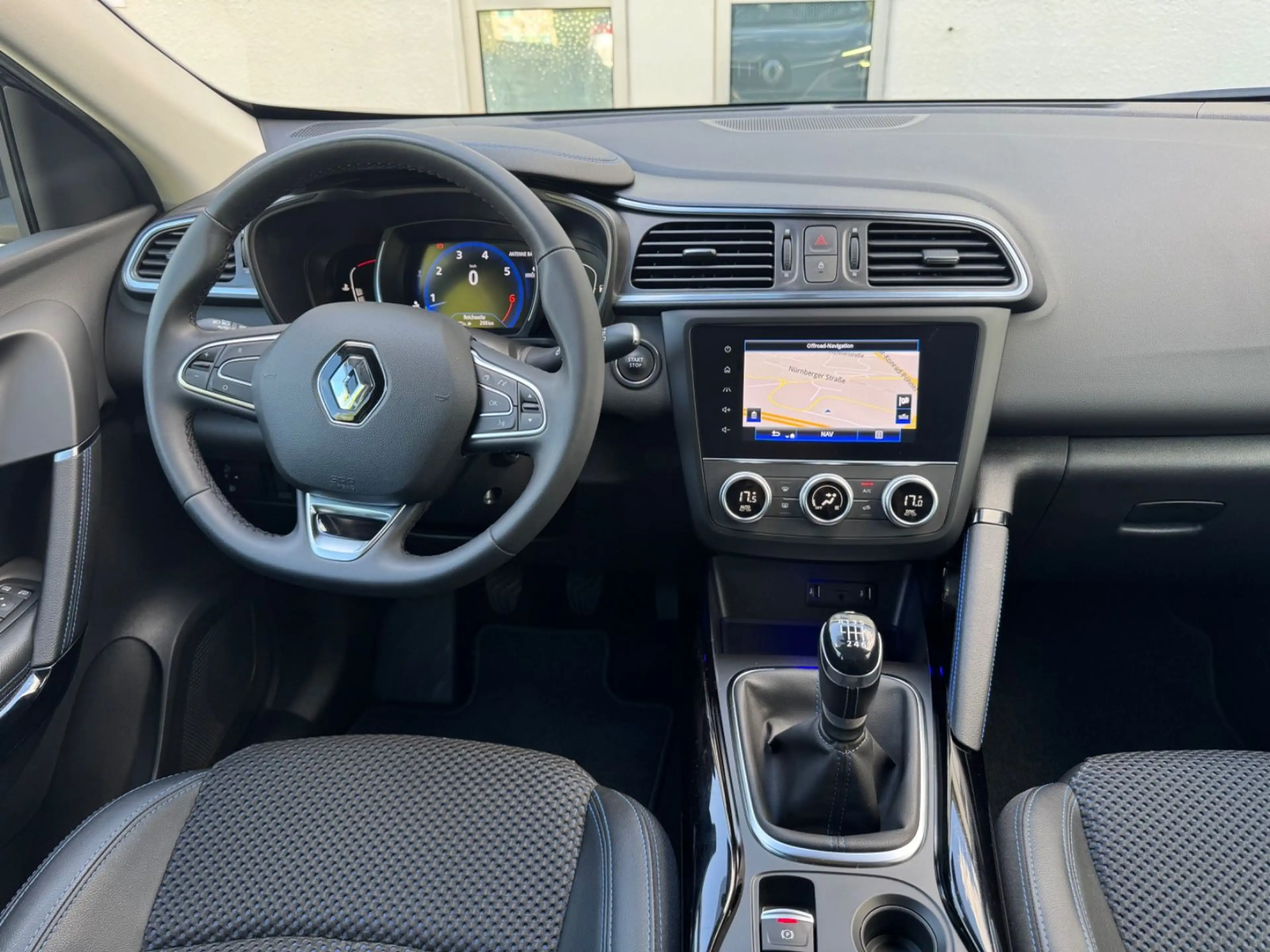 Renault Kadjar 1.3 TCe 160 *LIMITED DELUXE* FULL LED*KAM — photo 5