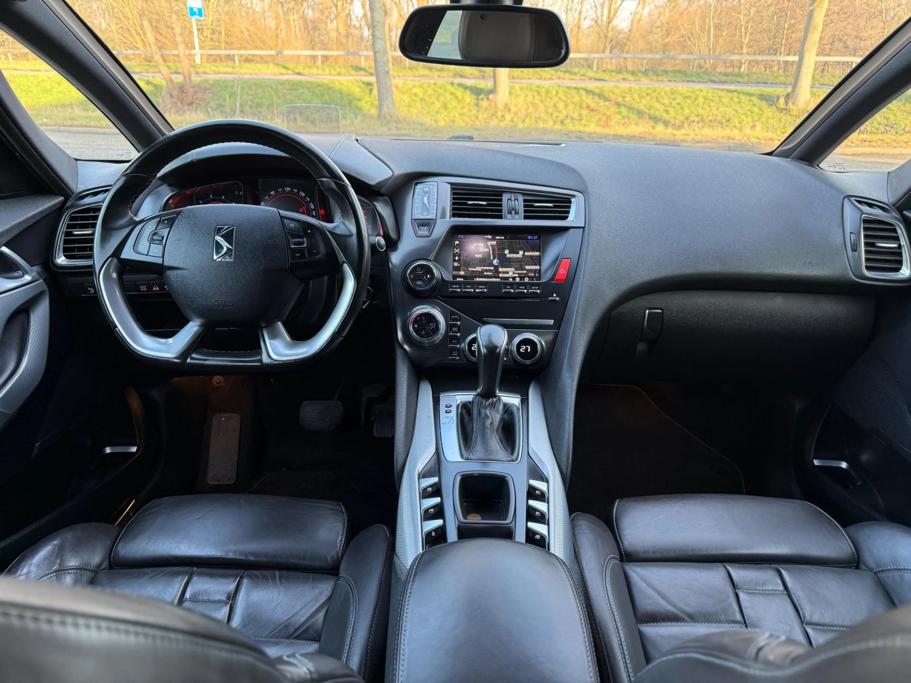 DS Automobiles DS 5 1.6 THP 1955 -- mooi luxe uitvoering / nieuwe dist — photo 6