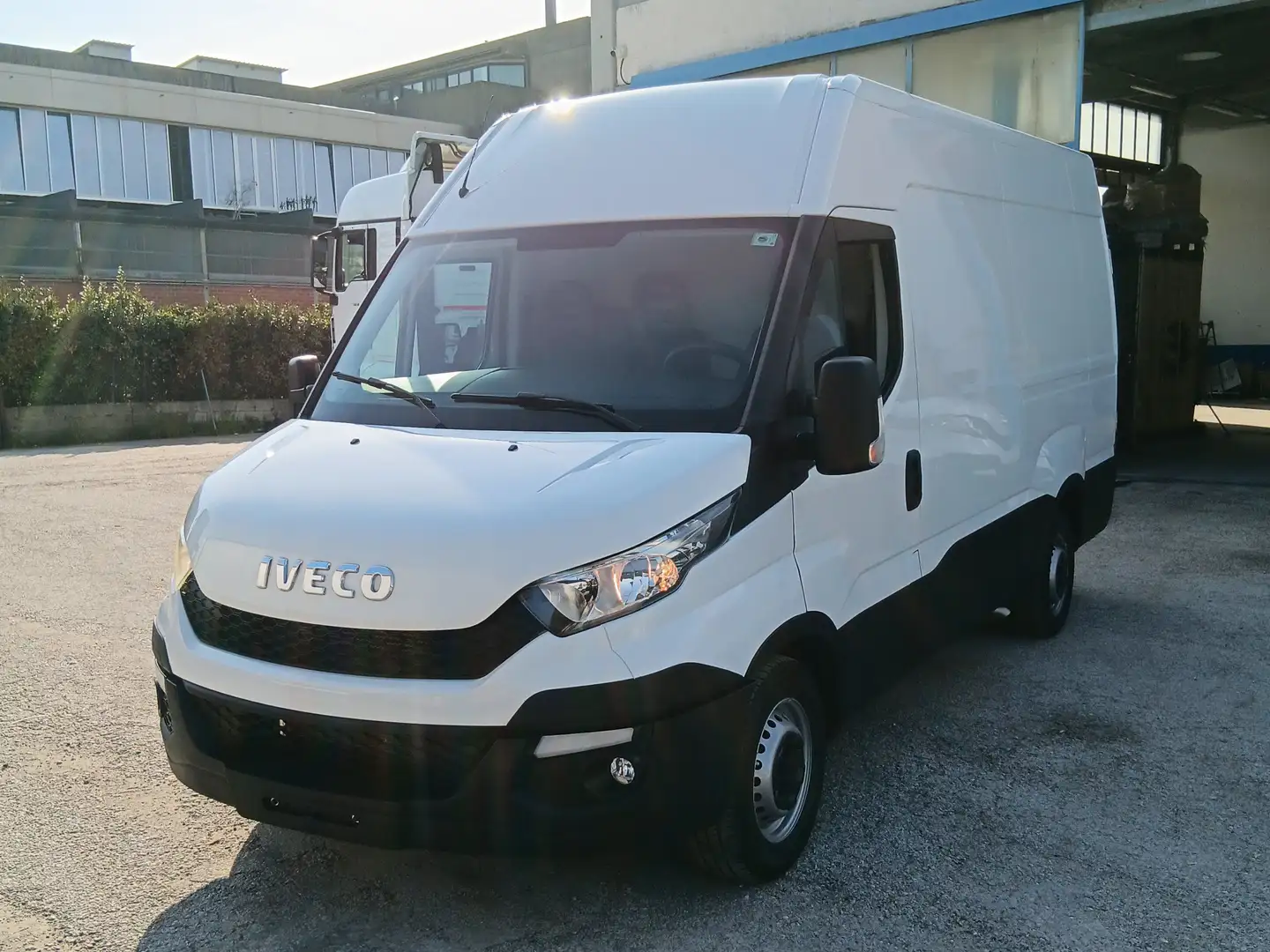 Iveco Daily 35-150 Bianco - 2