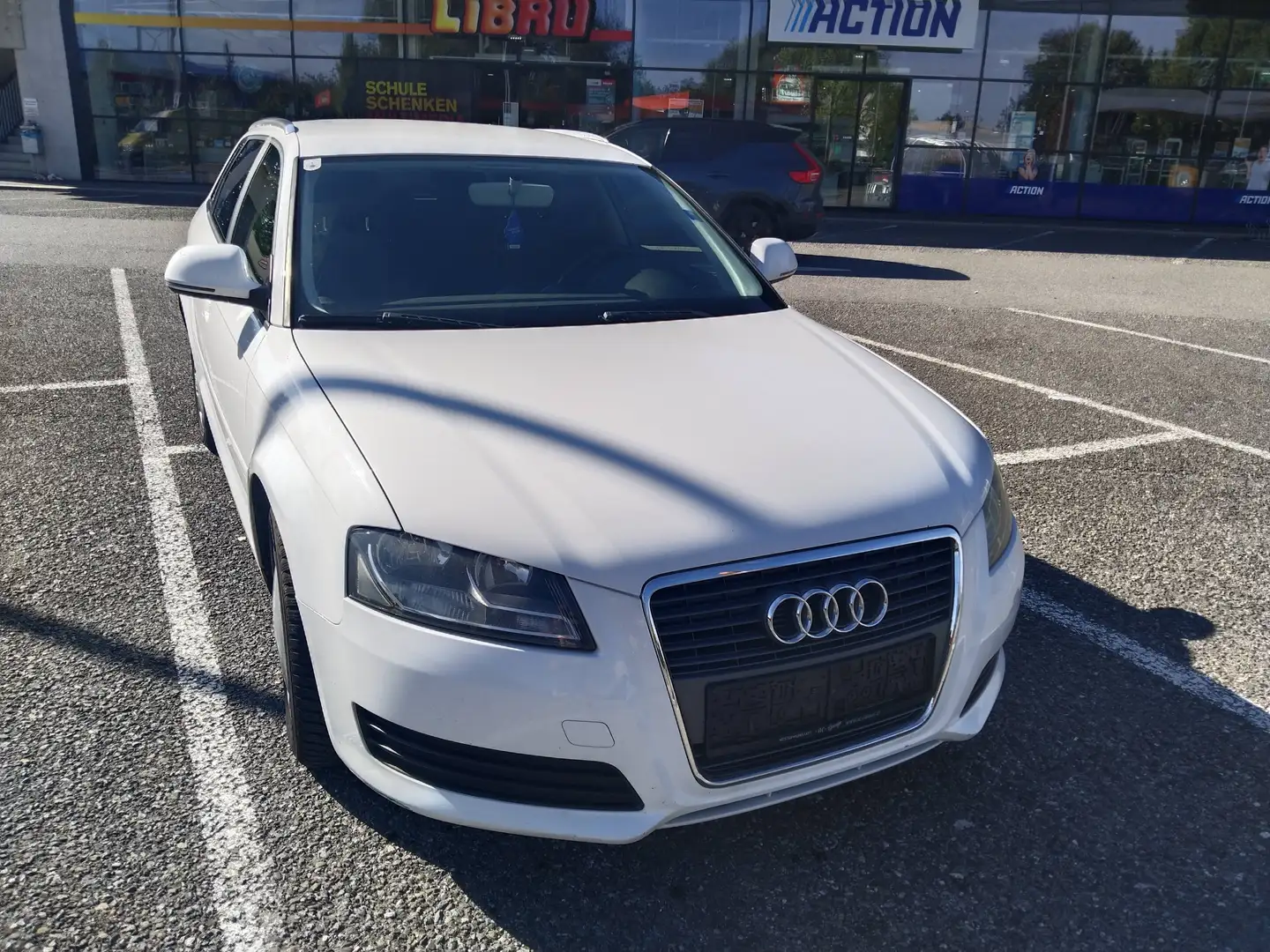 Audi A3 A3 SB Ambiente 1,6 TDI DPF Ambiente Weiß - 2