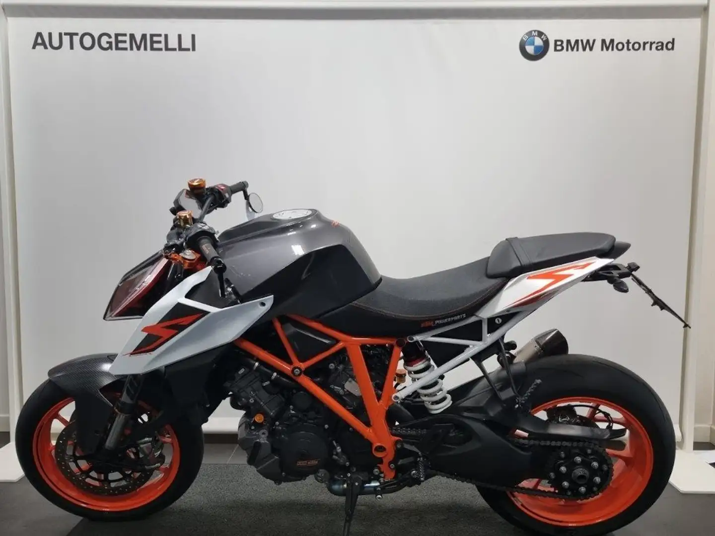 KTM 1290 Super Duke R KTM SUPER DUKE R 1290 Blanco - 1