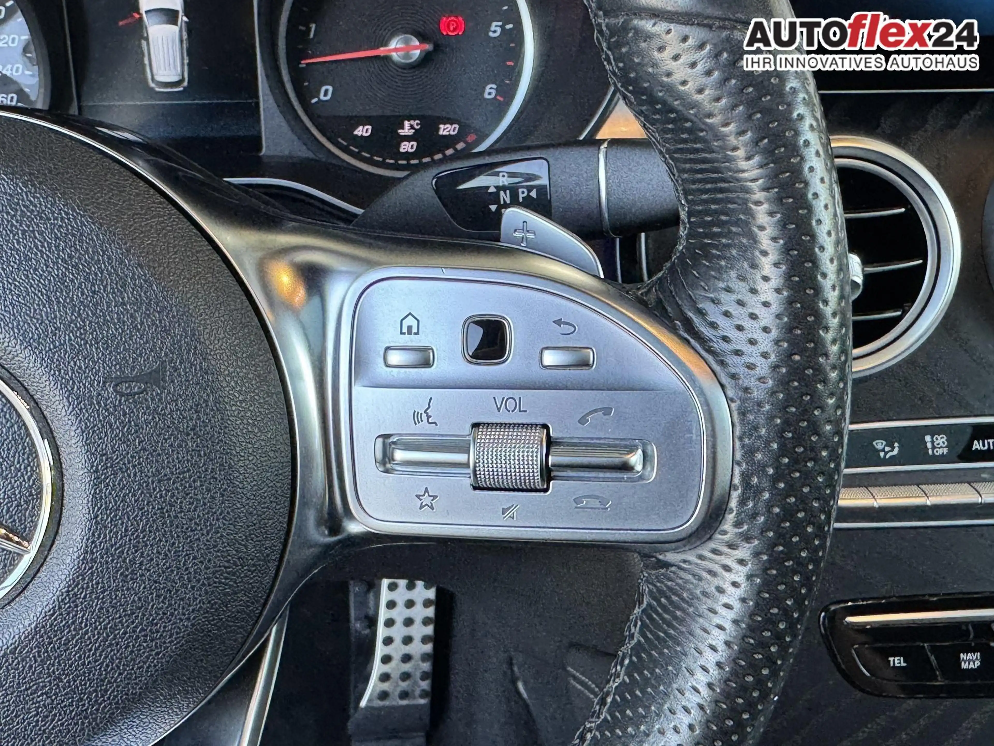 Mercedes-Benz GLC 400 4M AMG Night 360° AHK Pano High End Navi Alcan... — photo 15