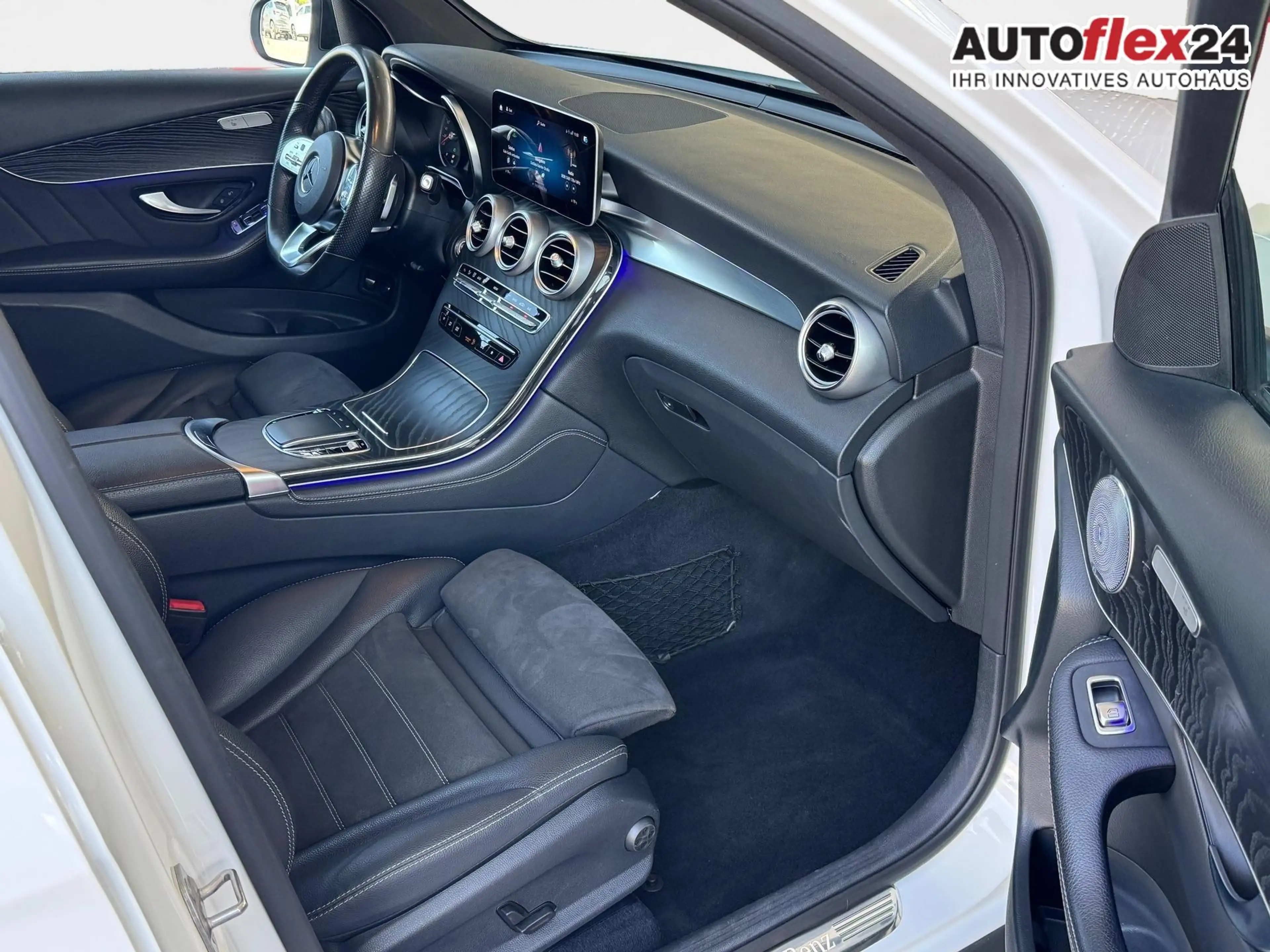 Mercedes-Benz GLC 400 4M AMG Night 360° AHK Pano High End Navi Alcan... — photo 10