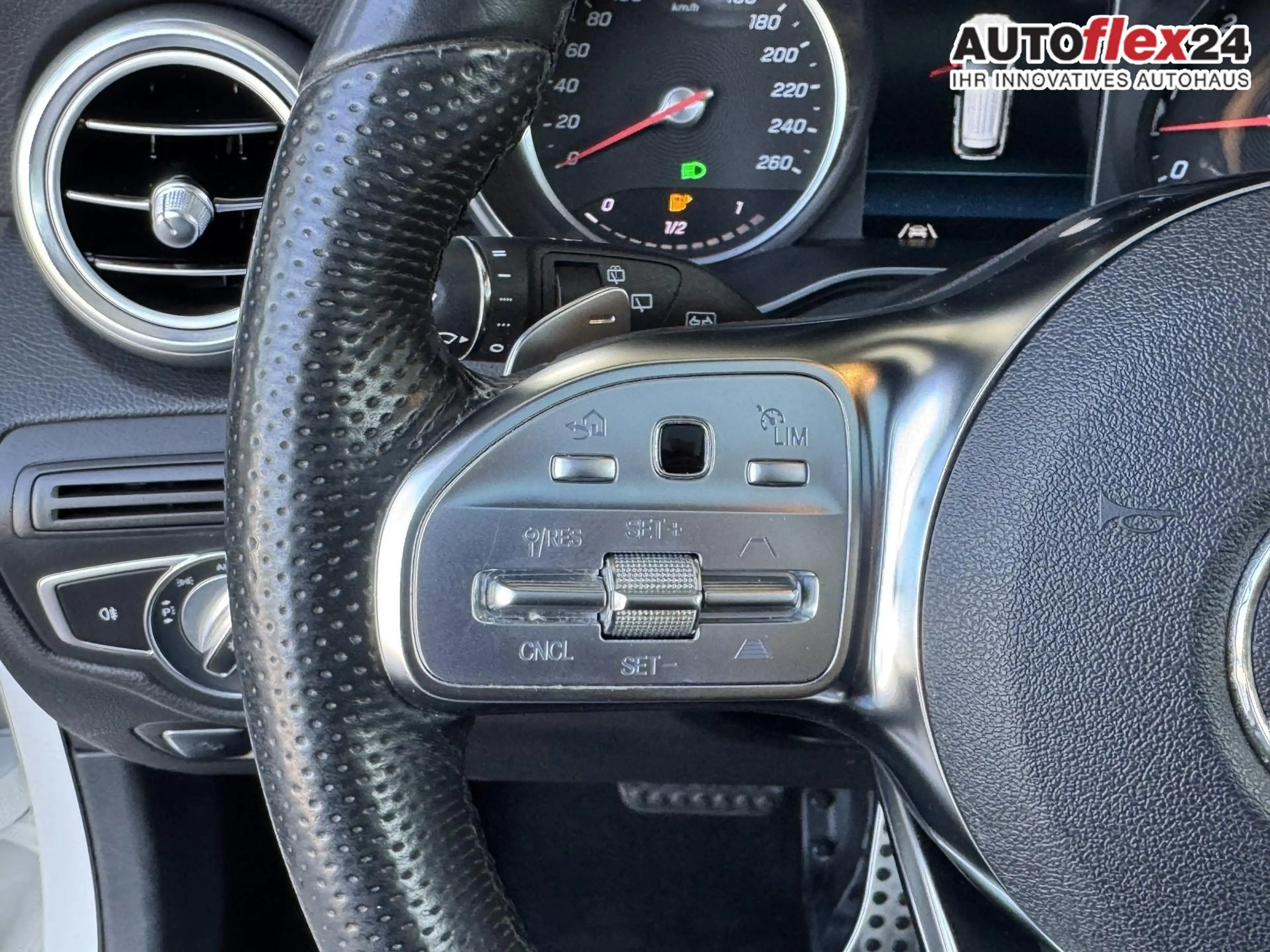 Mercedes-Benz GLC 400 4M AMG Night 360° AHK Pano High End Navi Alcan... — photo 14