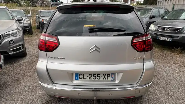 Citroen C4 Picasso view 4