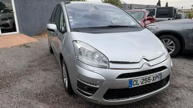 Citroen C4 Picasso view 6