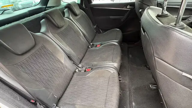 Citroen C4 Picasso view 10