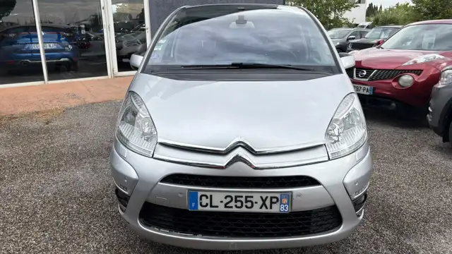 Citroen C4 Picasso view 2