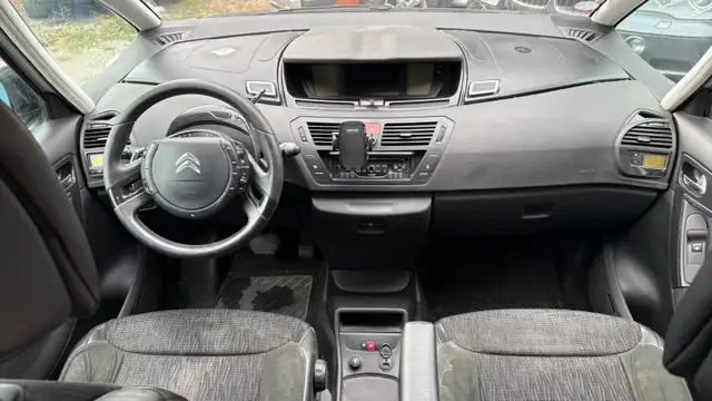 Citroen C4 Picasso view 7