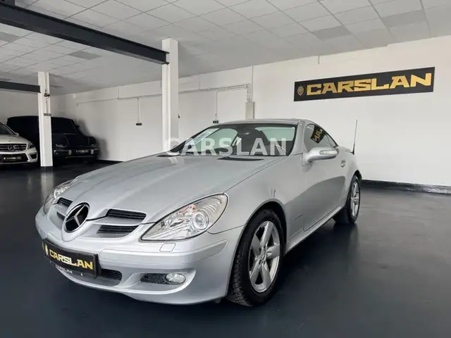 Mercedes-Benz SLK view 7