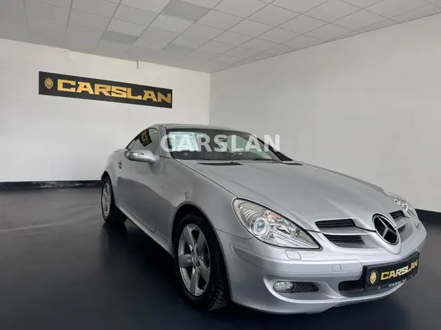 Mercedes-Benz SLK view 5