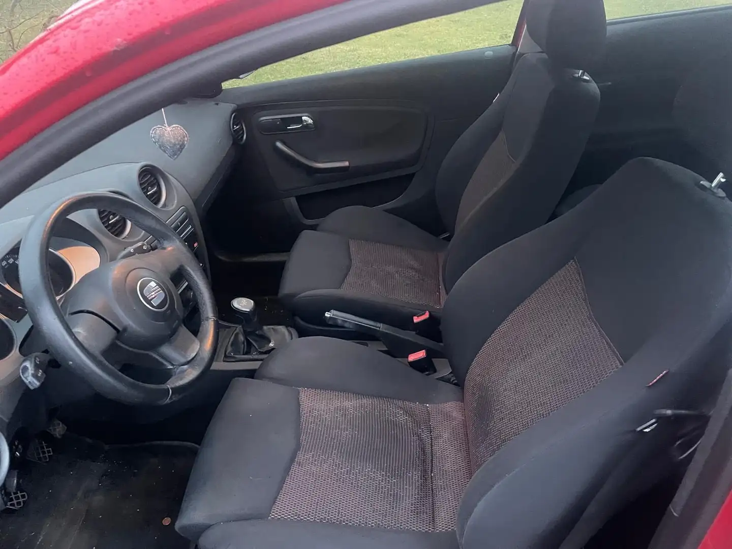 SEAT Ibiza 1.4 16V Rot - 2