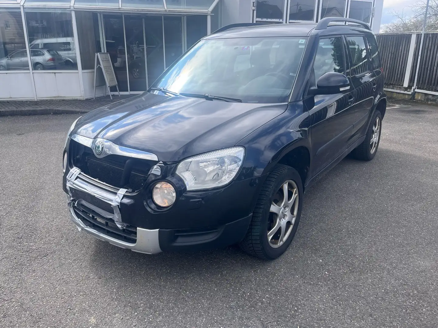 Skoda Yeti 2.0 TDI 4x4 Schwarz - 2