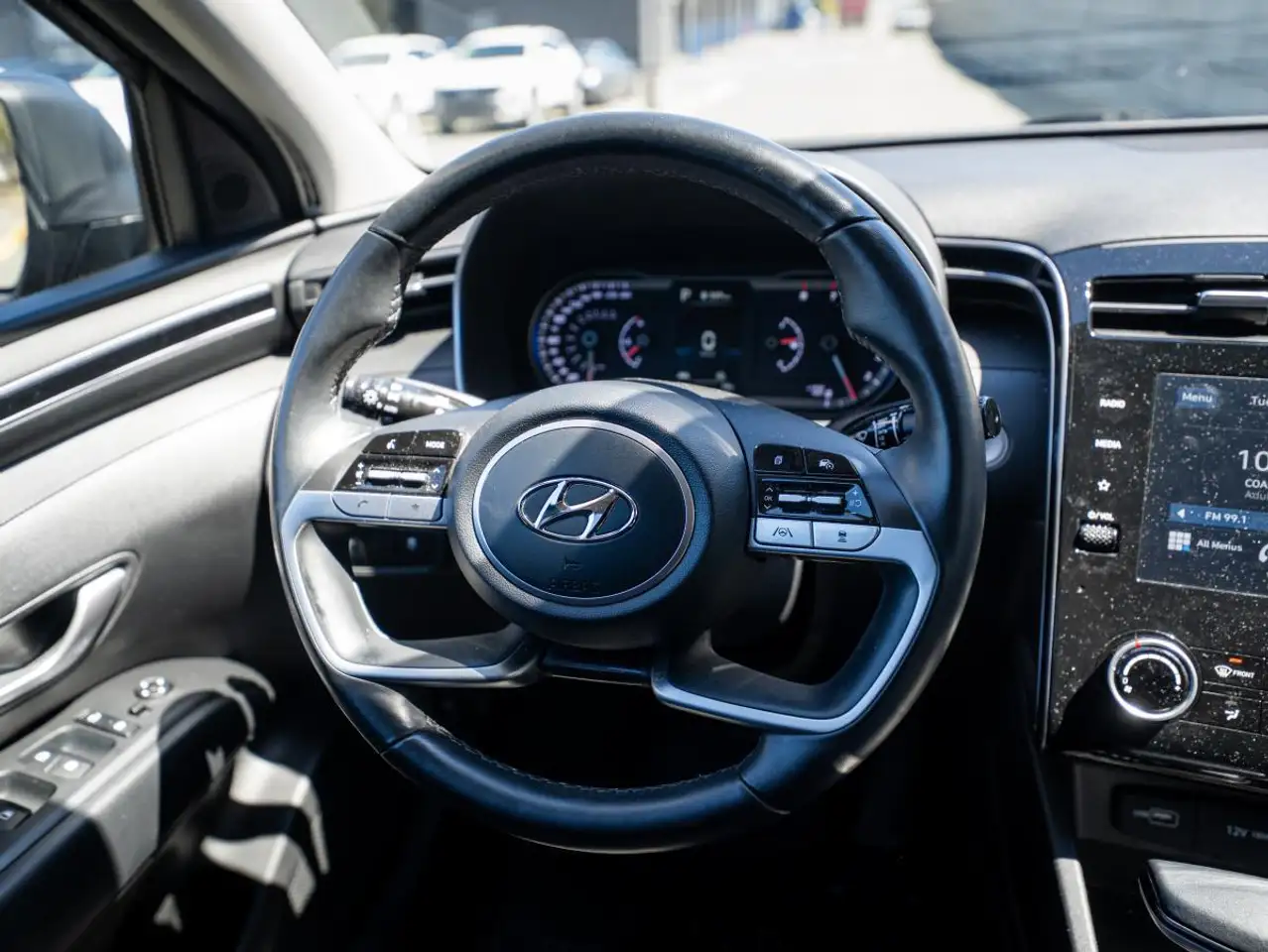 Hyundai TUCSON снимка Hyundai TUCSON