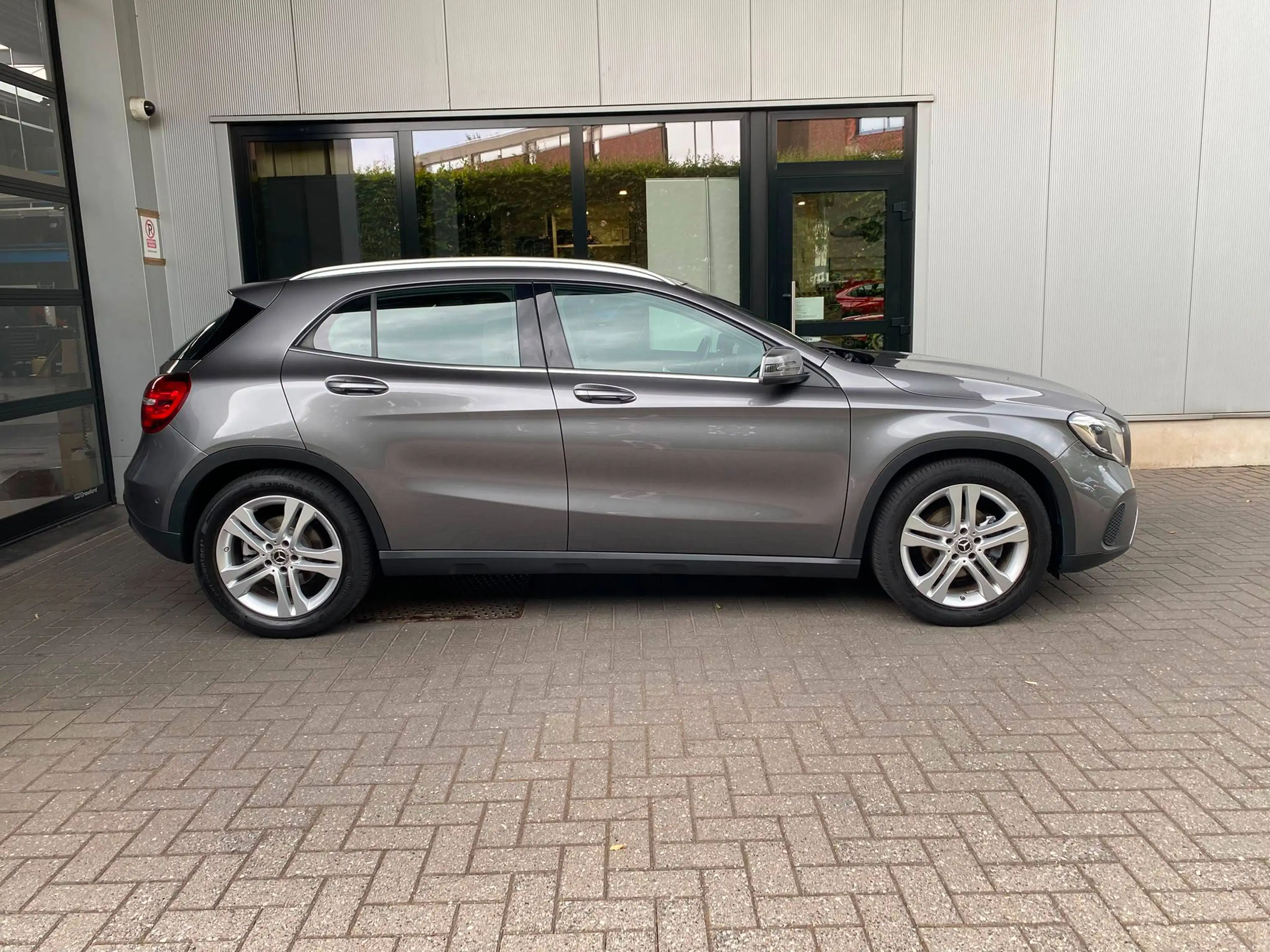 Mercedes-Benz GLA 180 GLA 180 Business Solution 12 Maanden garantie! — photo 4