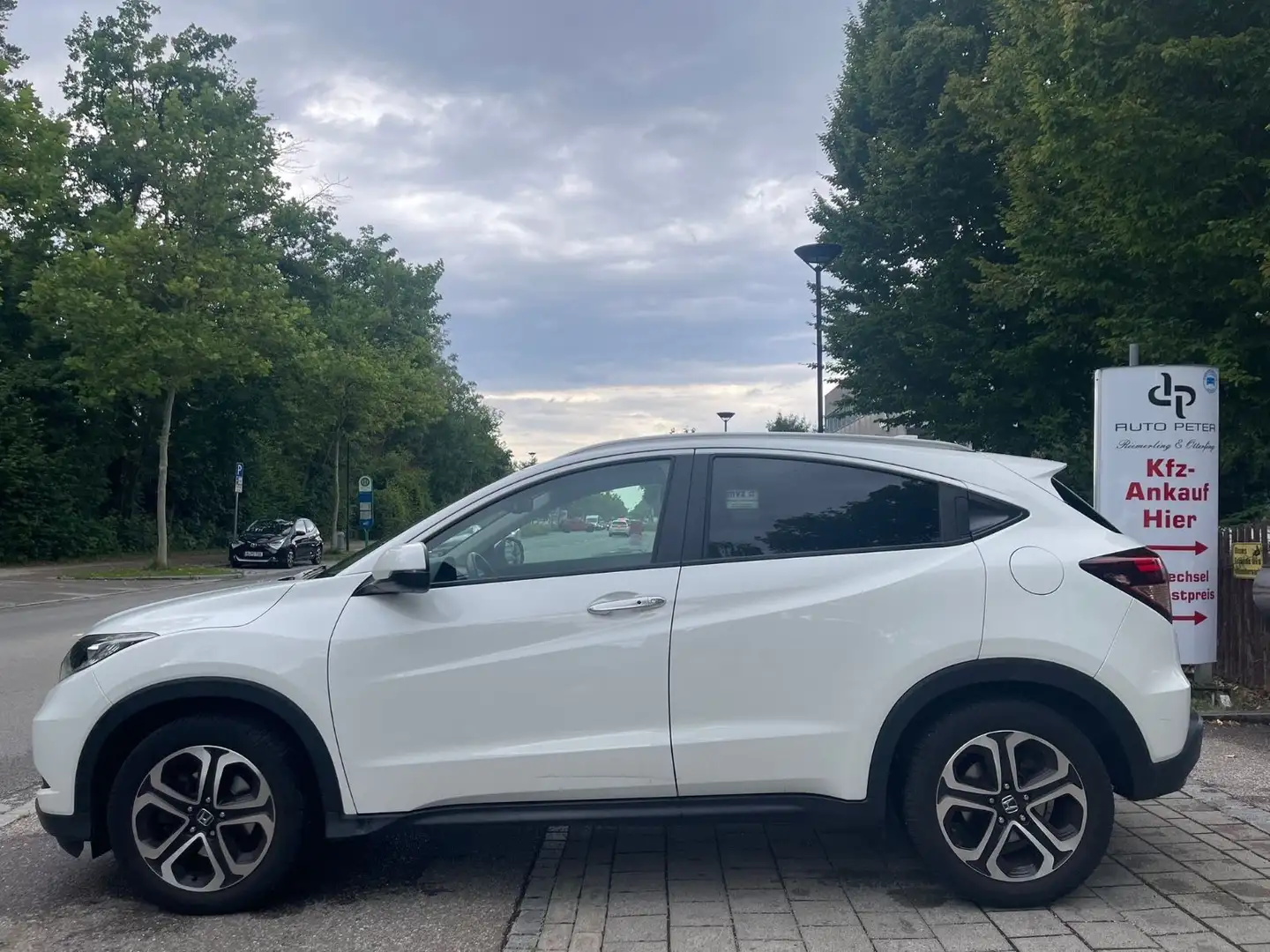 Honda HR-V Executive*VOLL FAHRBEREIT! White - 2