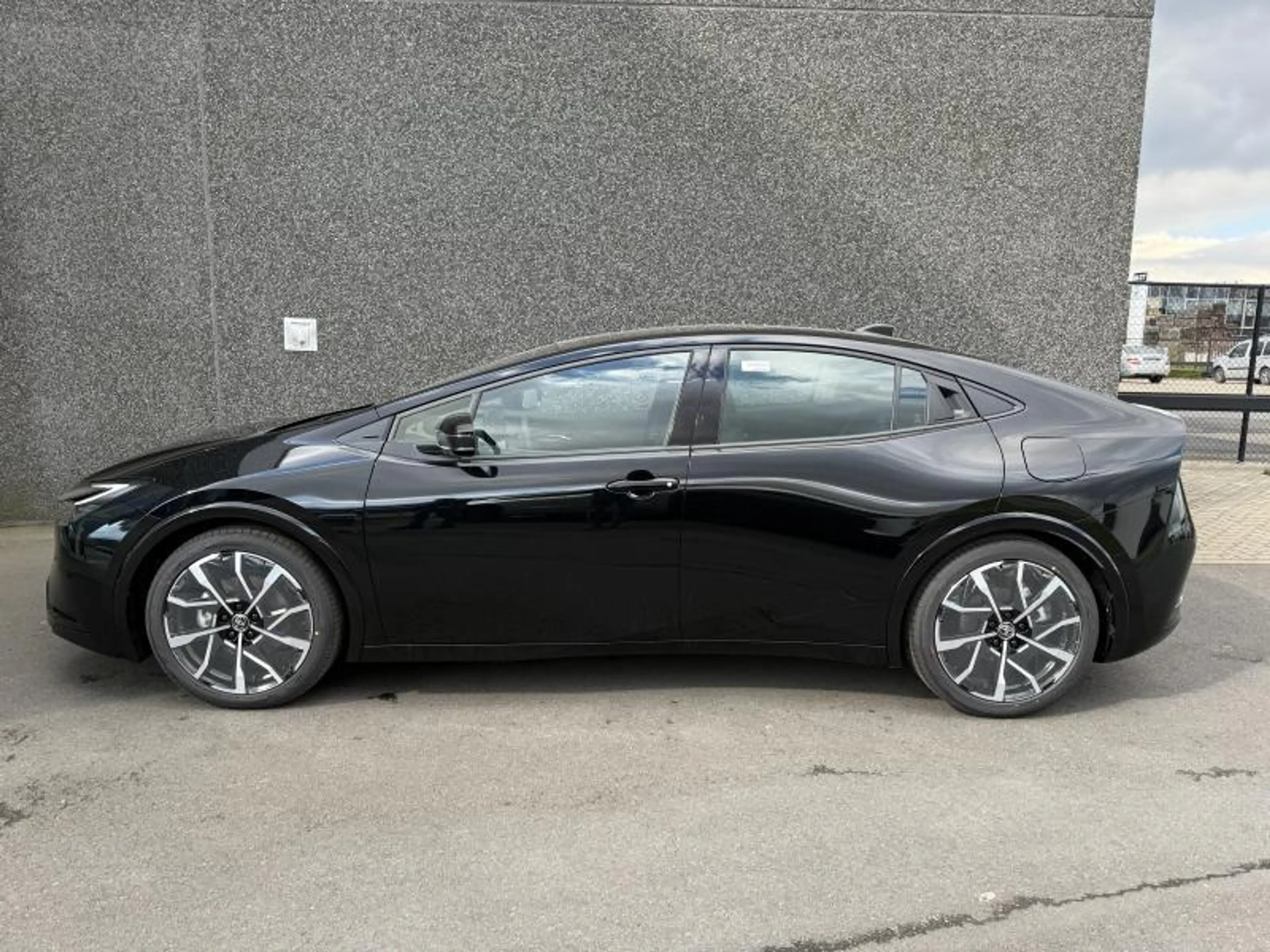 Toyota Prius Plug-in Premium Plus Nieuw 0KM — photo 3