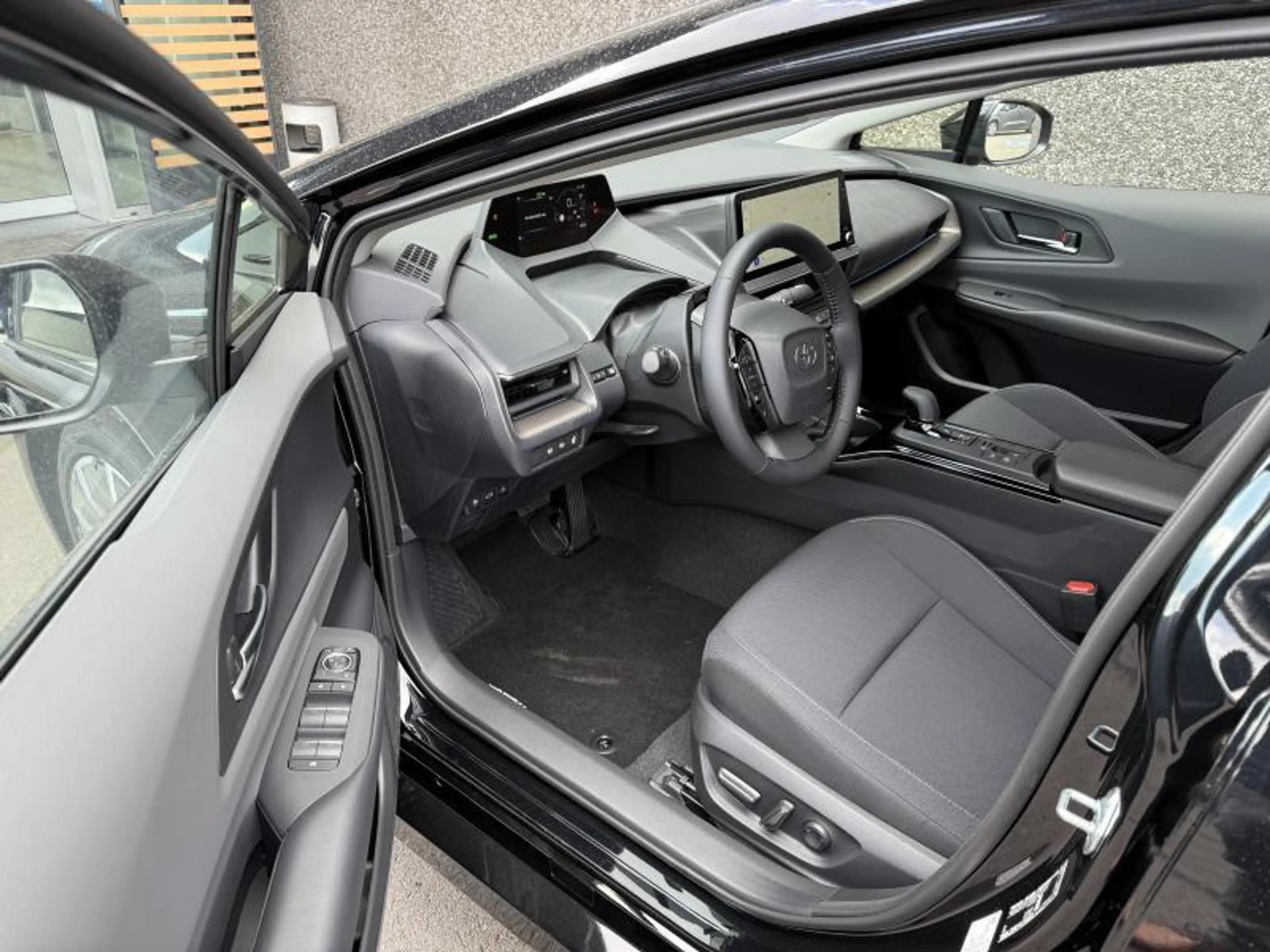 Toyota Prius Plug-in Premium Plus Nieuw 0KM — photo 8