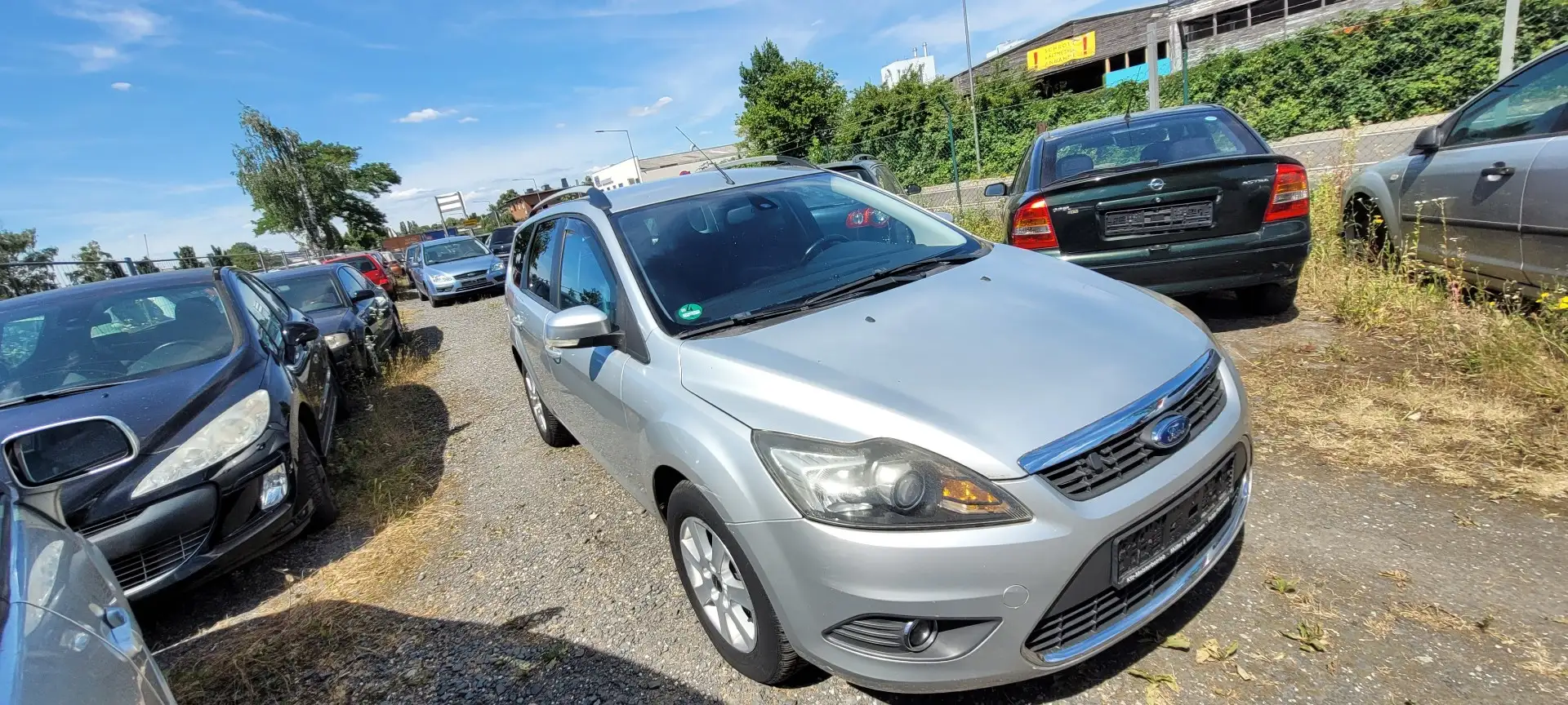 Ford Focus 1.8 Tüv bis Mai 2026 Plateado - 1