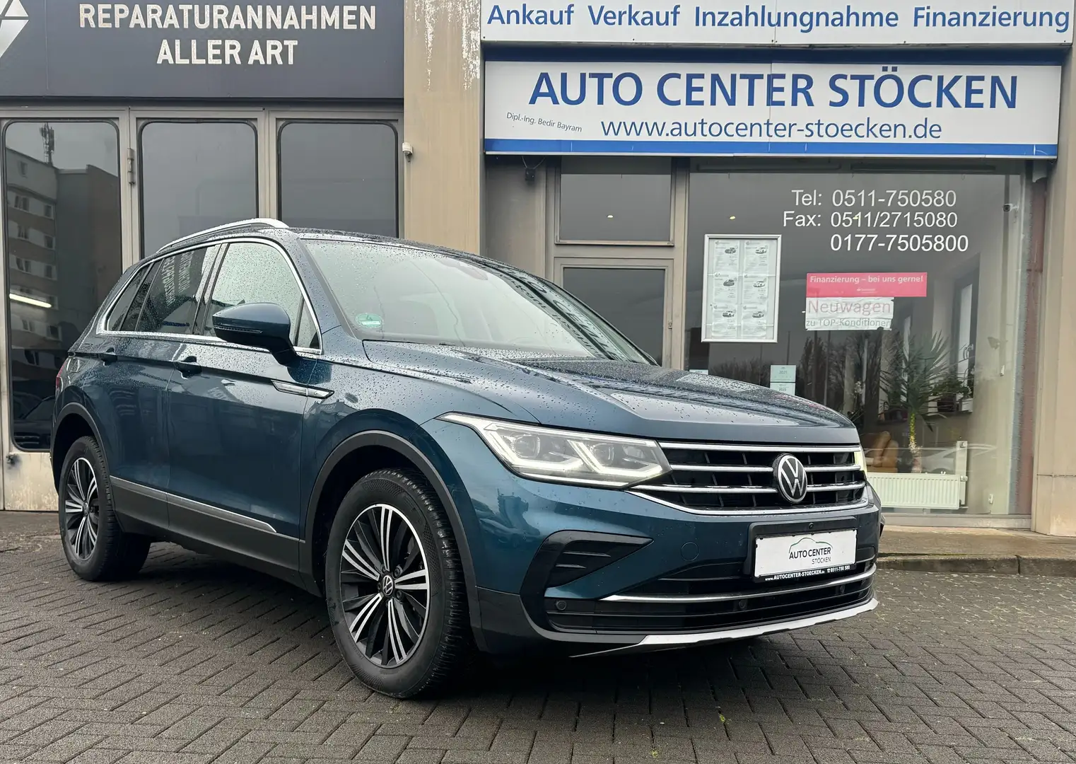 Volkswagen Tiguan Elegance4Motion2.0TdiNaviKameraGarantieFinanzierun Blauw - 1