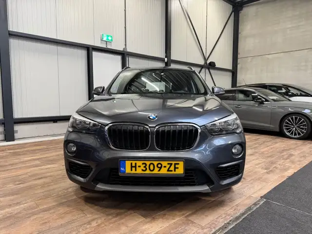 BMW X1 sDrive 18i Centennial Executive / AUTOMAAT / NAVI