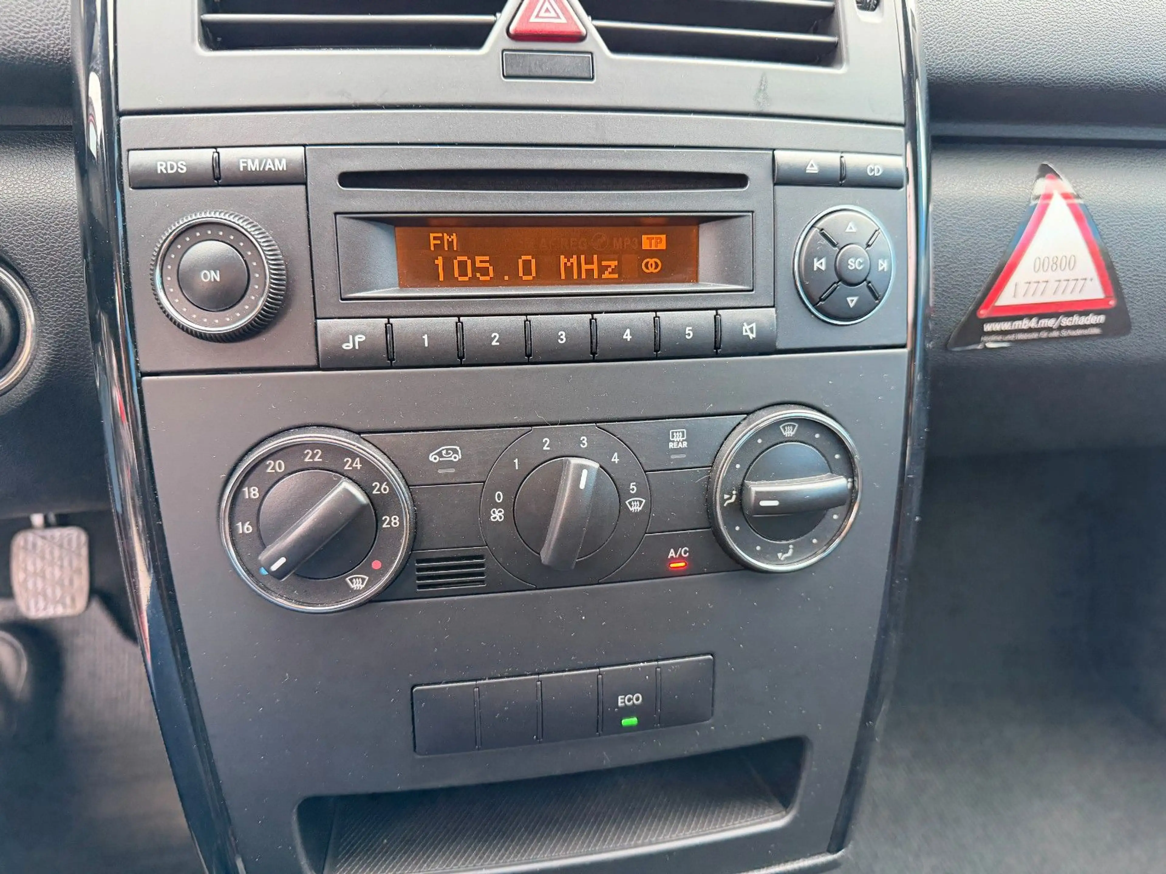 Mercedes-Benz A 150 BE 3-türig mit Klimaanlage aus 2.Hand — photo 14