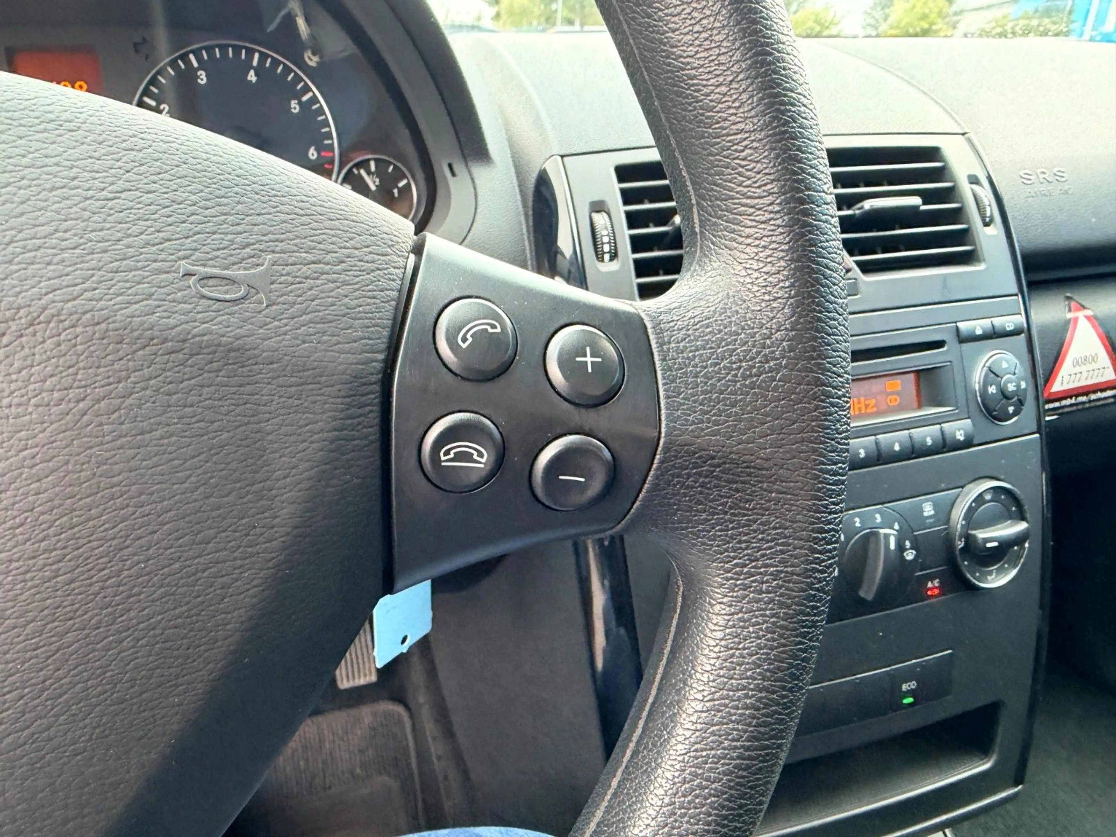 Mercedes-Benz A 150 BE 3-türig mit Klimaanlage aus 2.Hand — photo 12