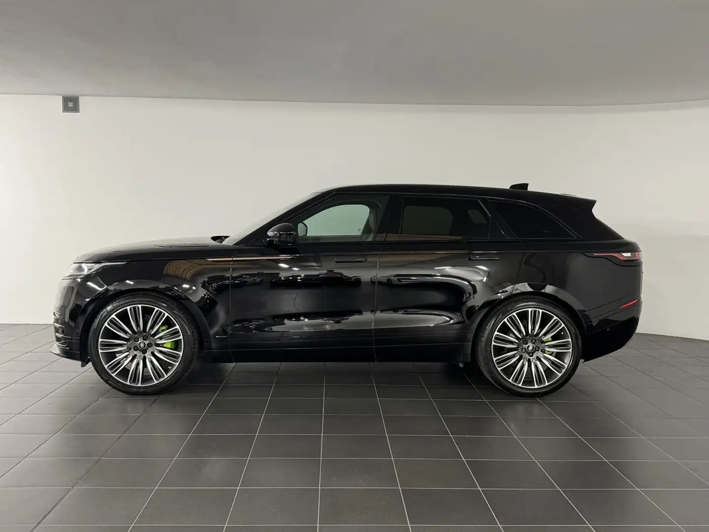 Land Rover Range Rover Velar 3.0D V6 300 CV R-Dynamic HSE Negro - 2