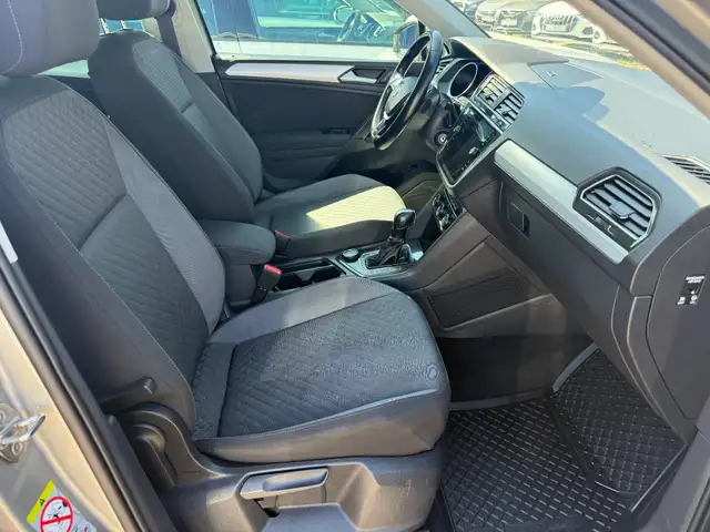 Volkswagen Tiguan view 10