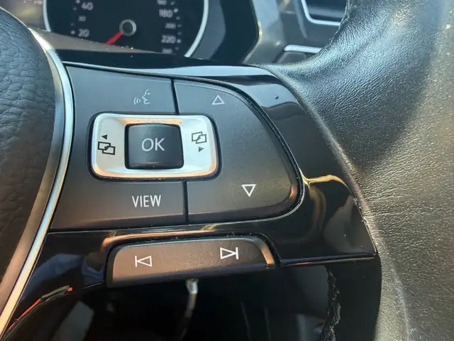 Volkswagen Tiguan view 17