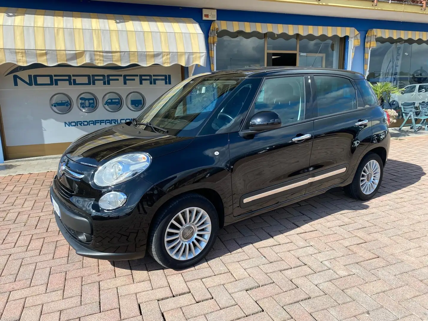 Fiat 500L 500L 1.6 mjt Pop Star 120cv Nero - 1