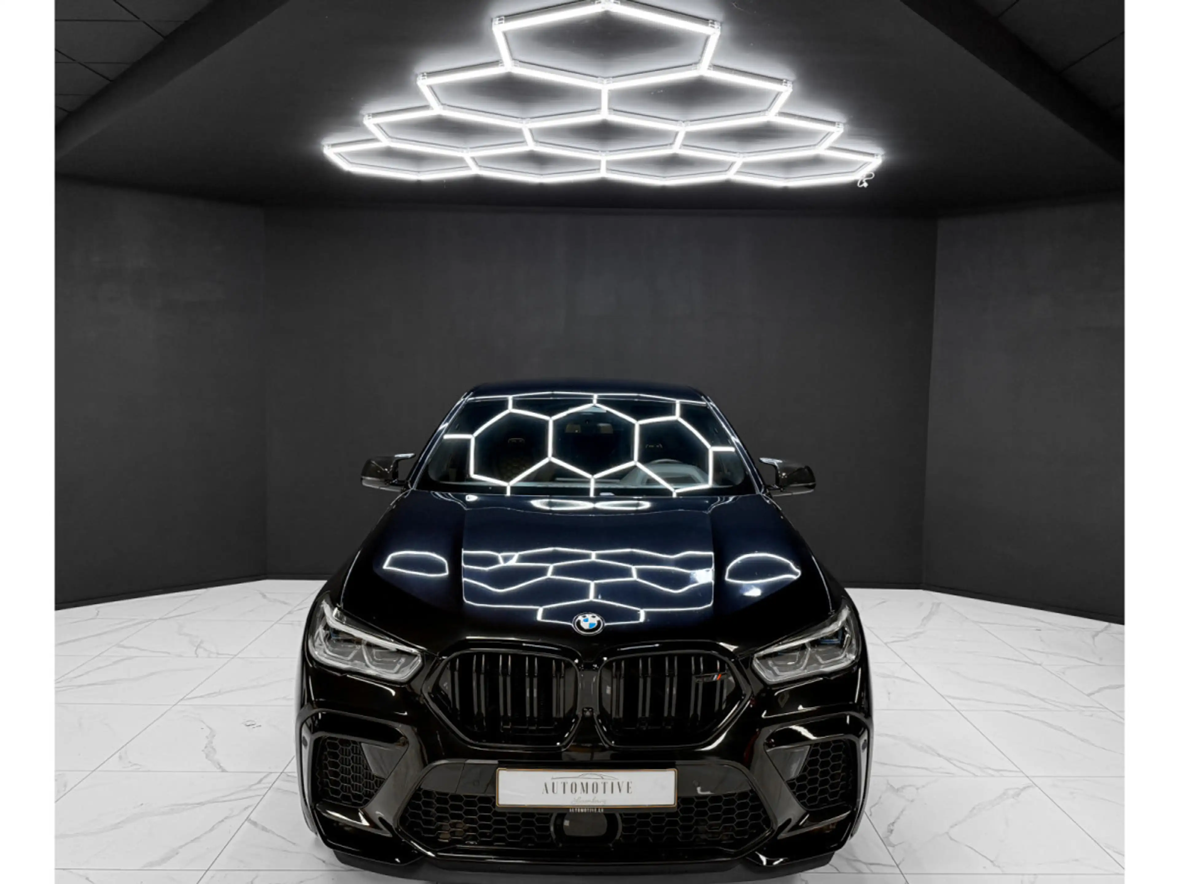 BMW X6 M COMPETITION / HK / 360 / SOFT CLOSE / MASSAGE — photo 8