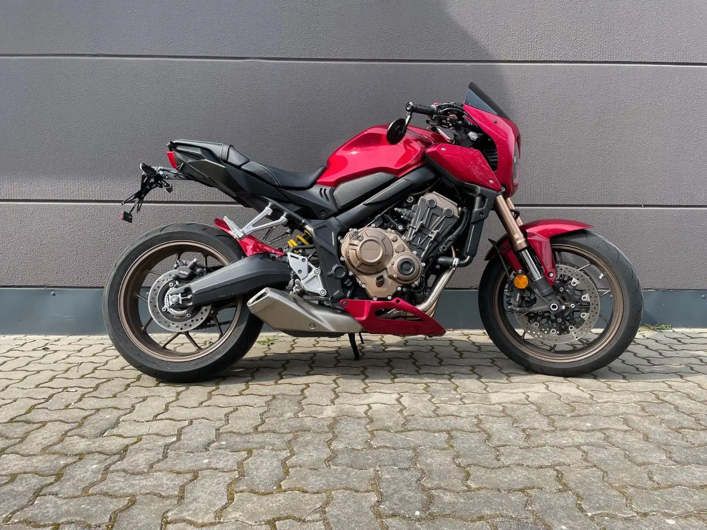 Honda CB 650 R Red-Edition / Schalter / 1.Hand - 2