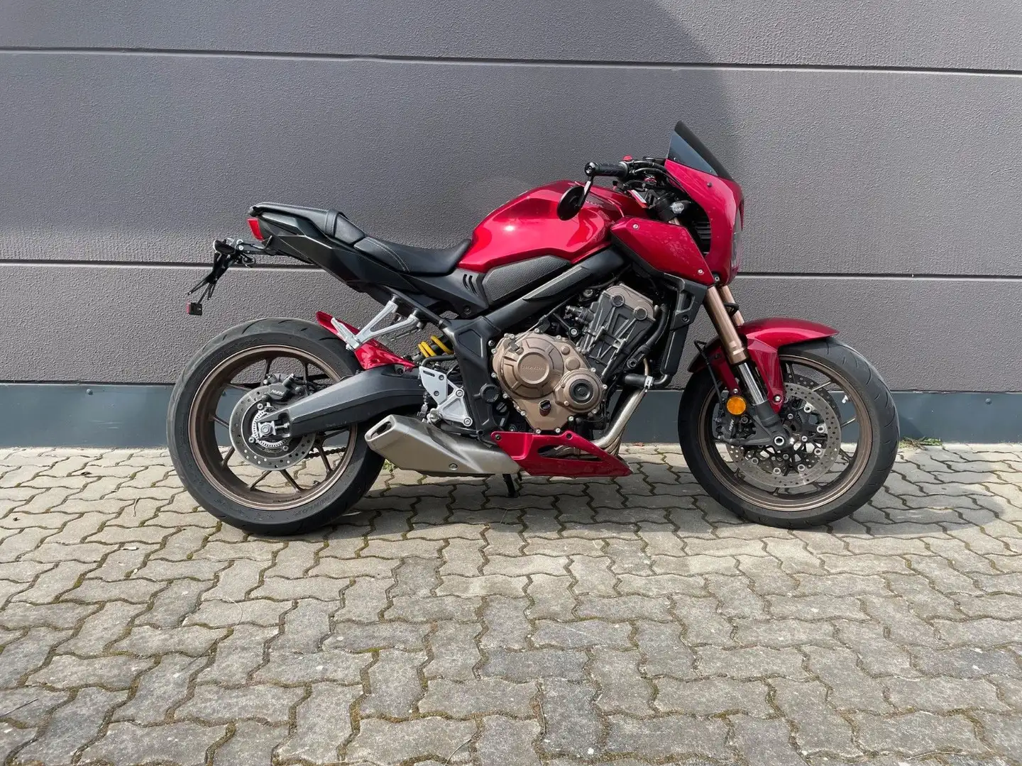 Honda CB 650 R Red-Edition / Schalter / 1.Hand - 1