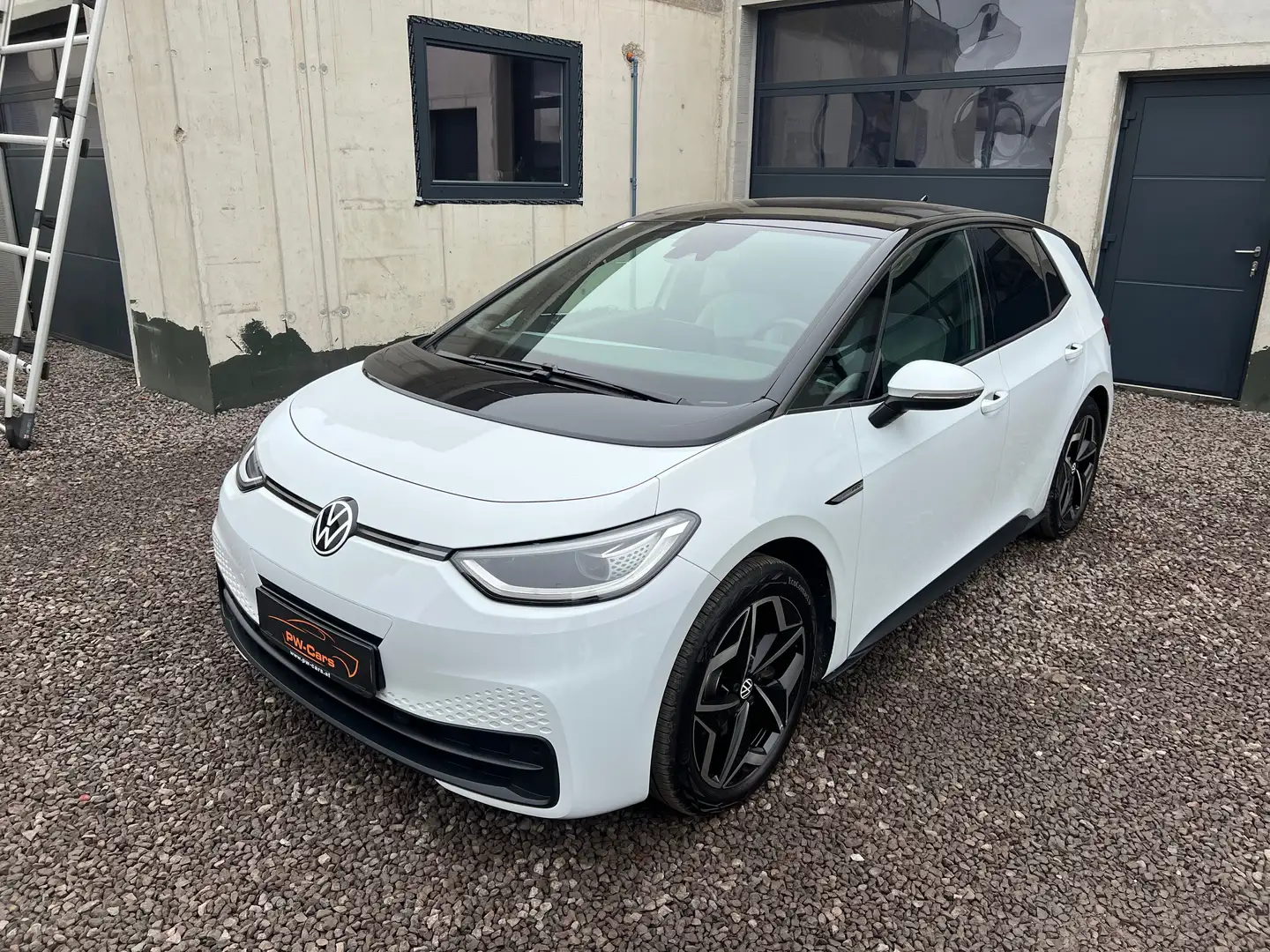 Volkswagen ID.3 Pro Performance 150 kW Business 19", KAMERA, NAVI Weiß - 1