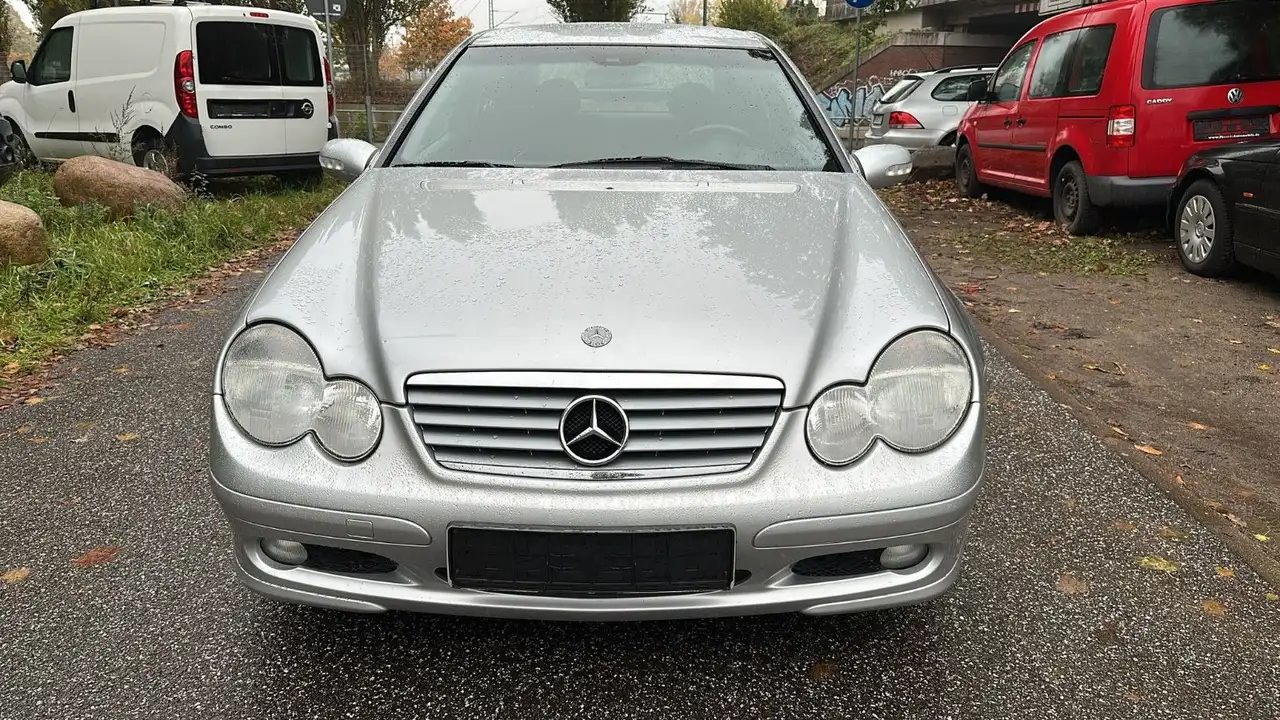 Mercedes-Benz C 180