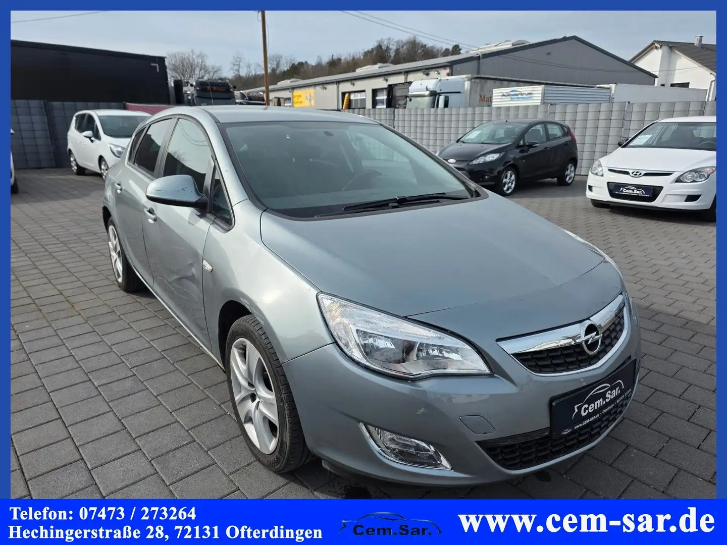Opel Astra J Lim. 5-trg. Design Edition *Automatik* Silber - 1