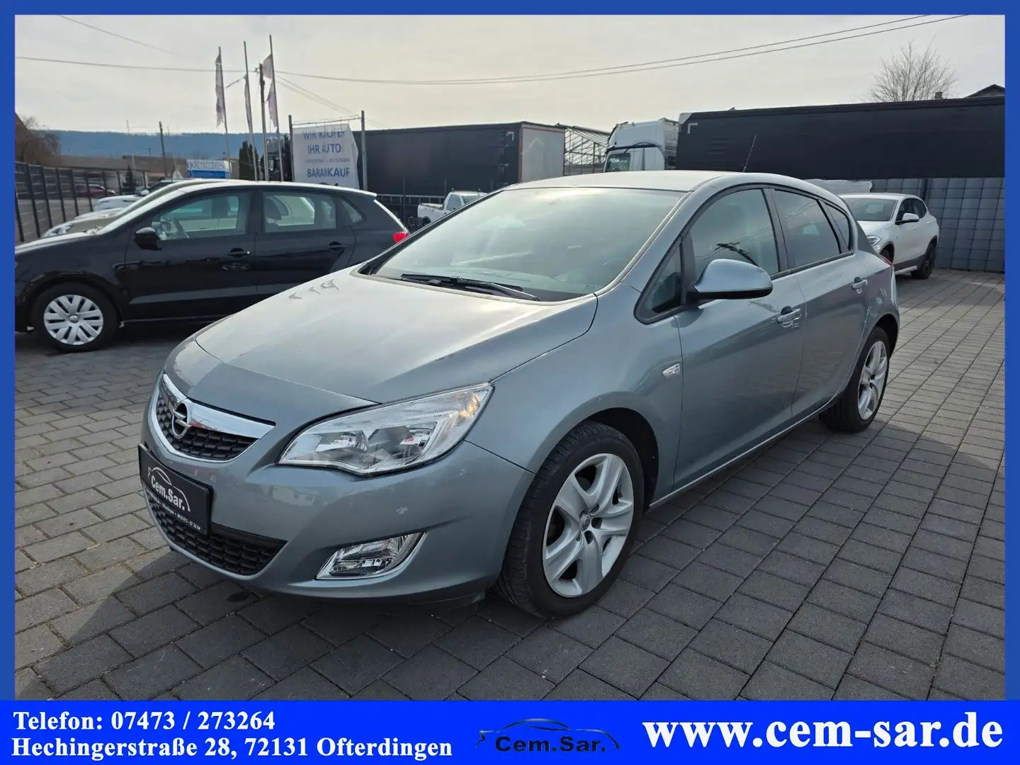 Opel Astra J Lim. 5-trg. Design Edition *Automatik* Silber - 2