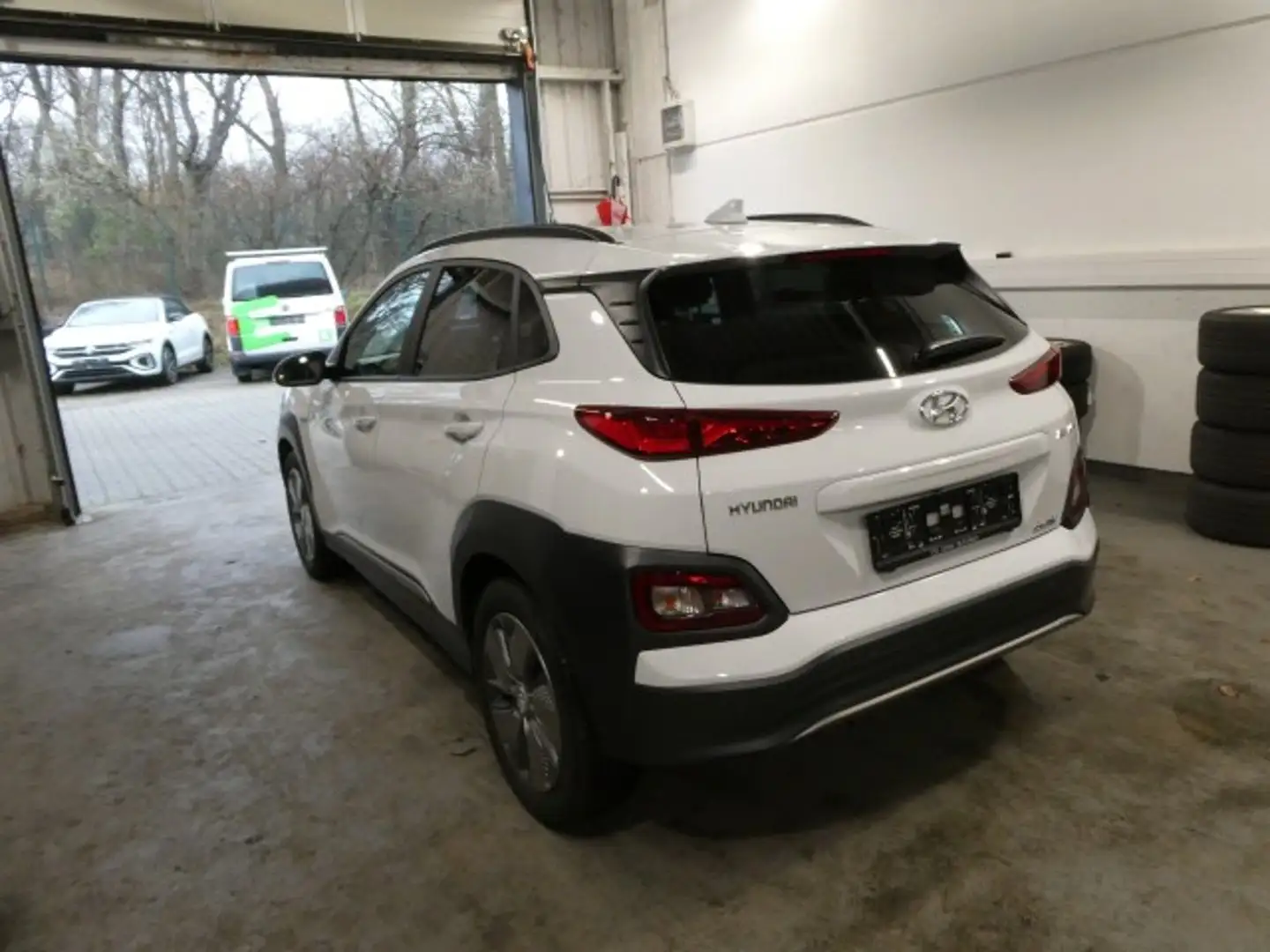 Hyundai KONA Elektro 64kWh Level 5 Wit - 2