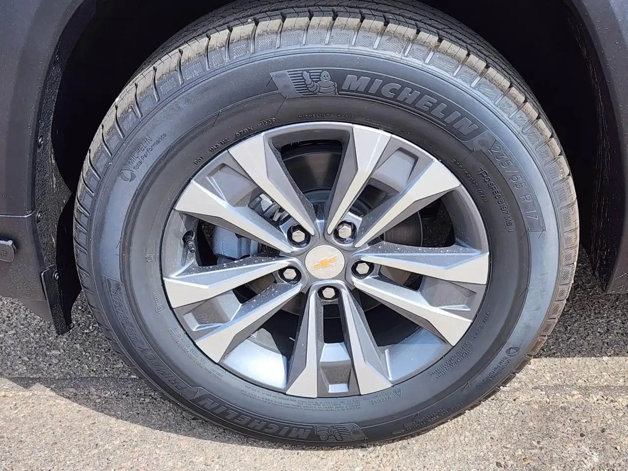 Chevrolet Equinox photo Chevrolet Equinox
