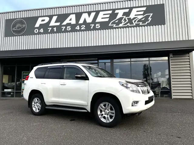 Toyota Land Cruiser KDJ 150 3 L D4D 190 CV 60 ème anniversaire